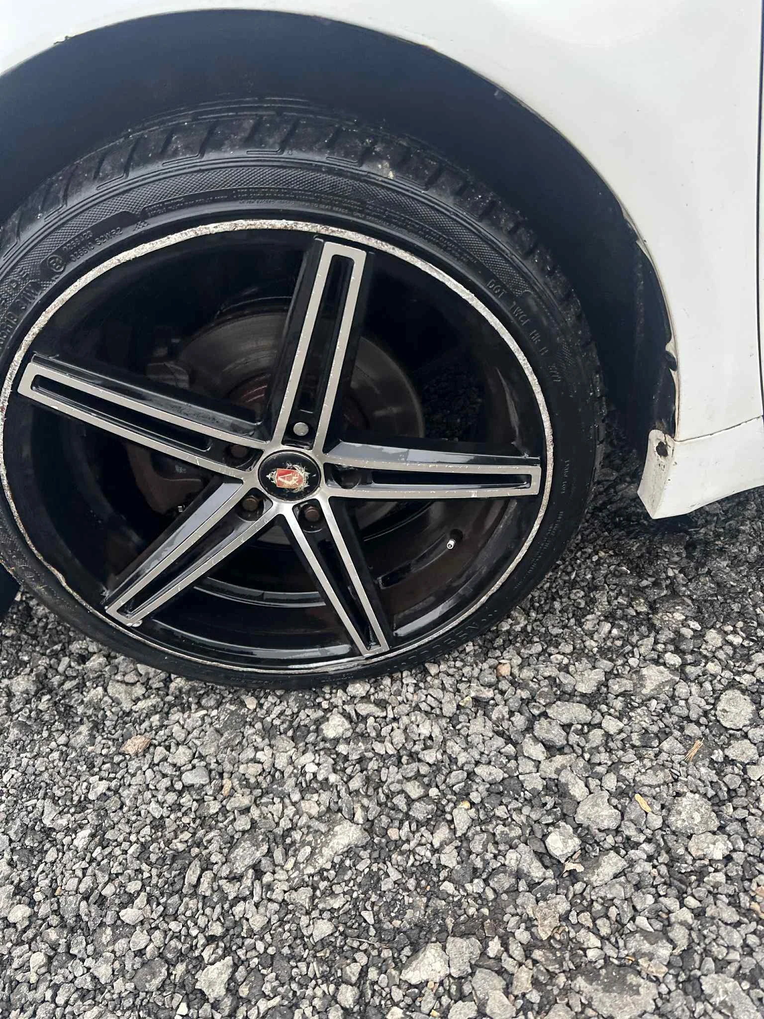 Toyota Avensis 2.0 124кс 2012г Facelift  Навигация - изображение 8