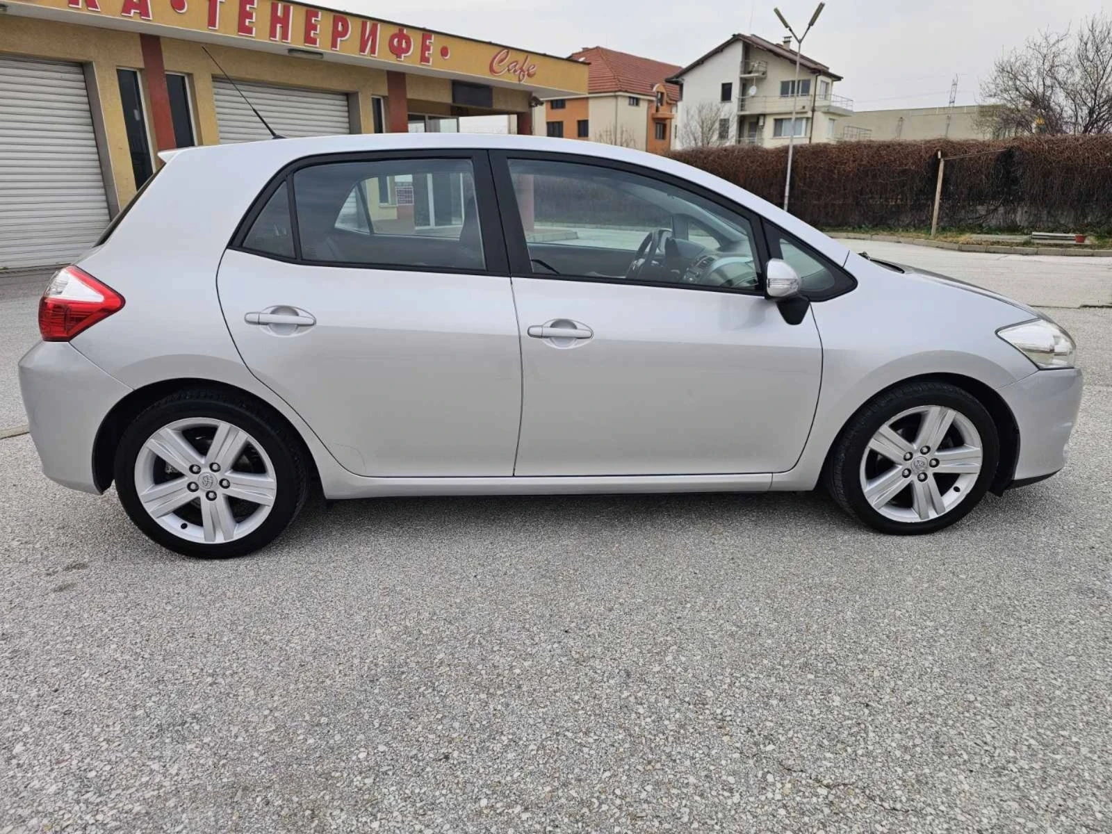 Toyota Auris 1.4D-4D/90к.с./FACELIFT - изображение 7