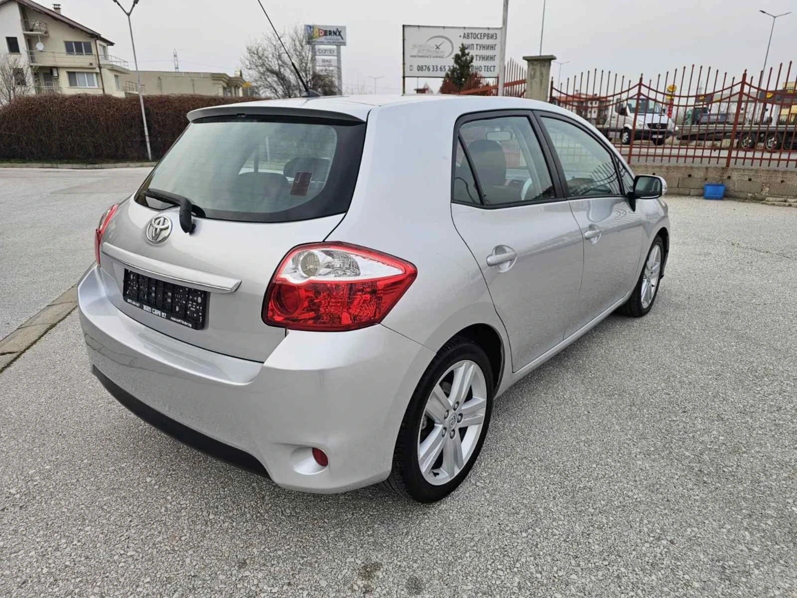 Toyota Auris 1.4D-4D/90к.с./FACELIFT - изображение 6