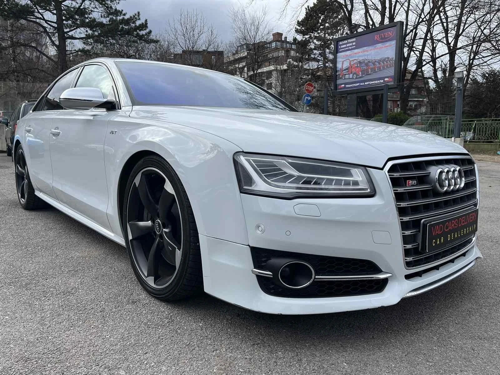 Audi S8 4.0TFSI/ГОТОВ ЛИЗИНГ/B&O/MATRIX/3xTV/EXCLUSIVE/ - изображение 3