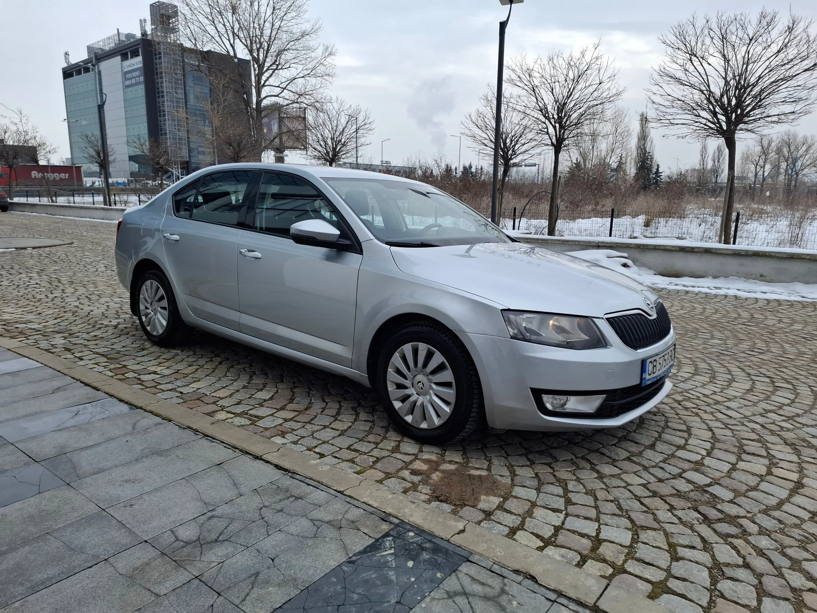 Skoda Octavia 1.6 DSG - изображение 3