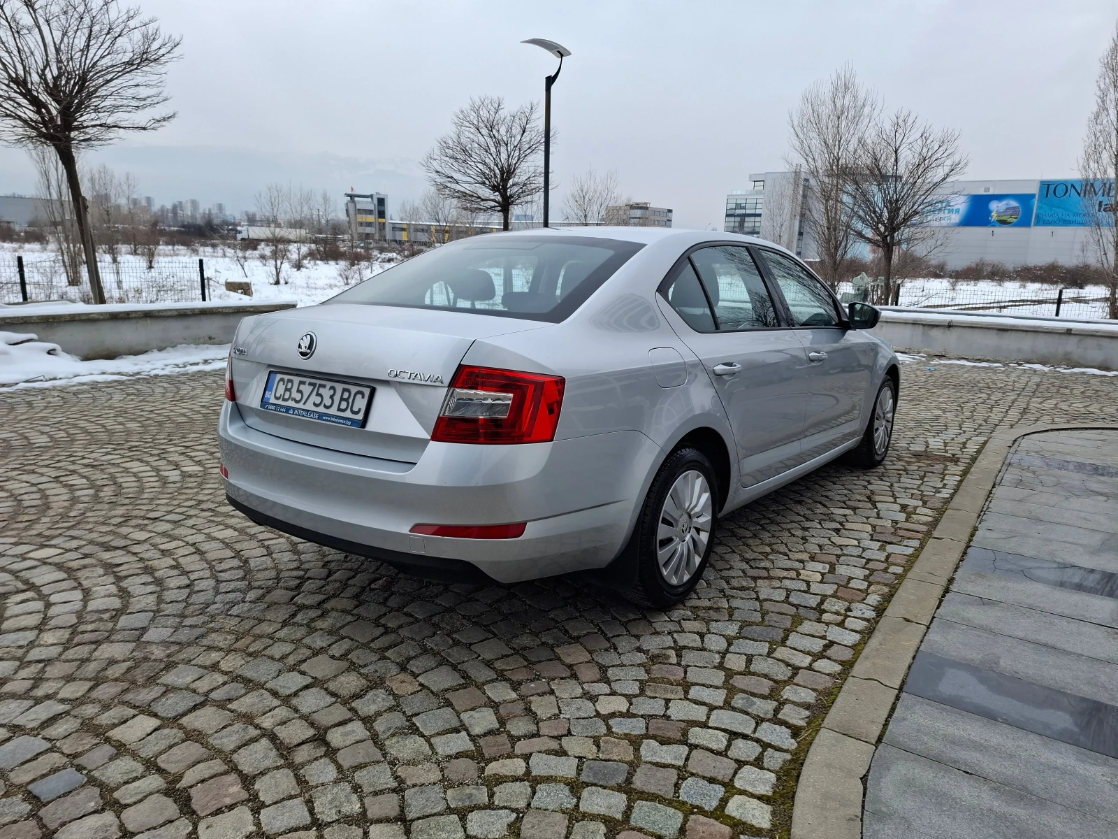 Skoda Octavia 1.6 DSG - изображение 4