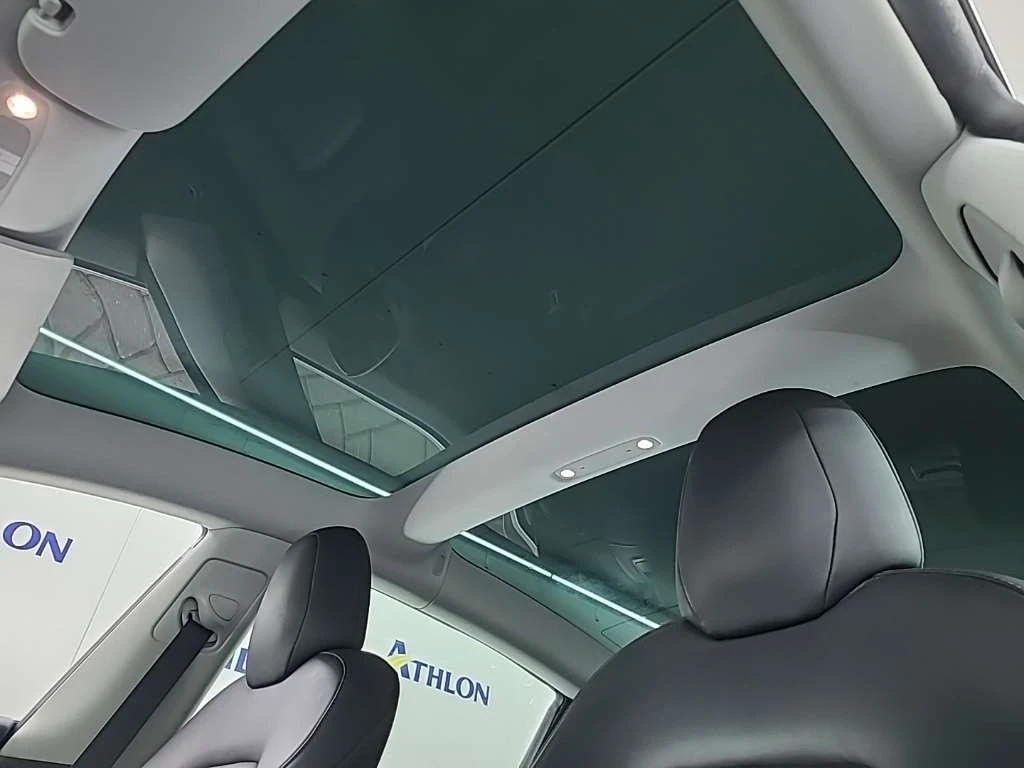 Tesla Model 3  44   | Mobile.bg   11