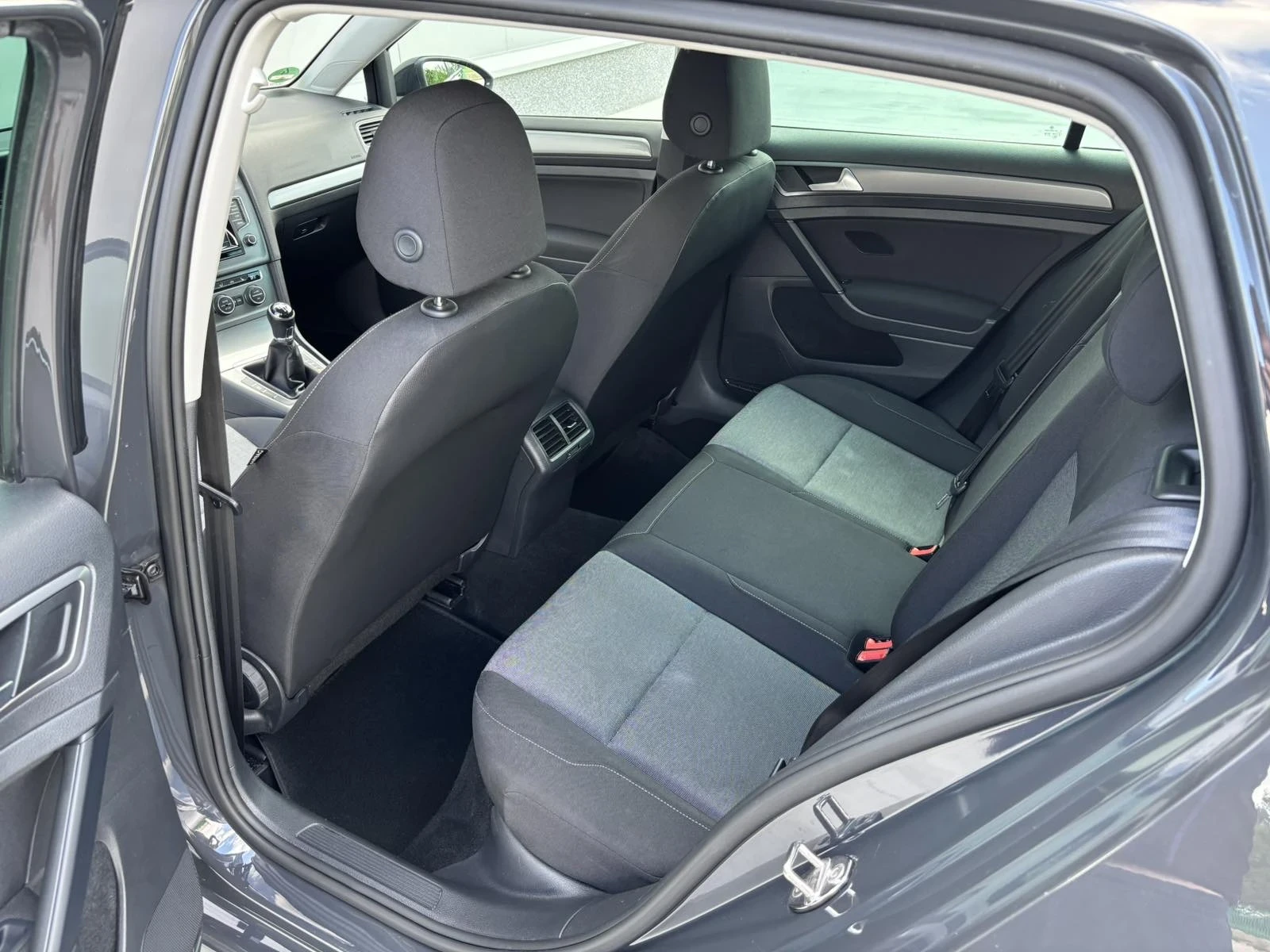 VW Golf 1.6Tdi/105кс/Германия/Климатроник/Темпомат/ - изображение 10