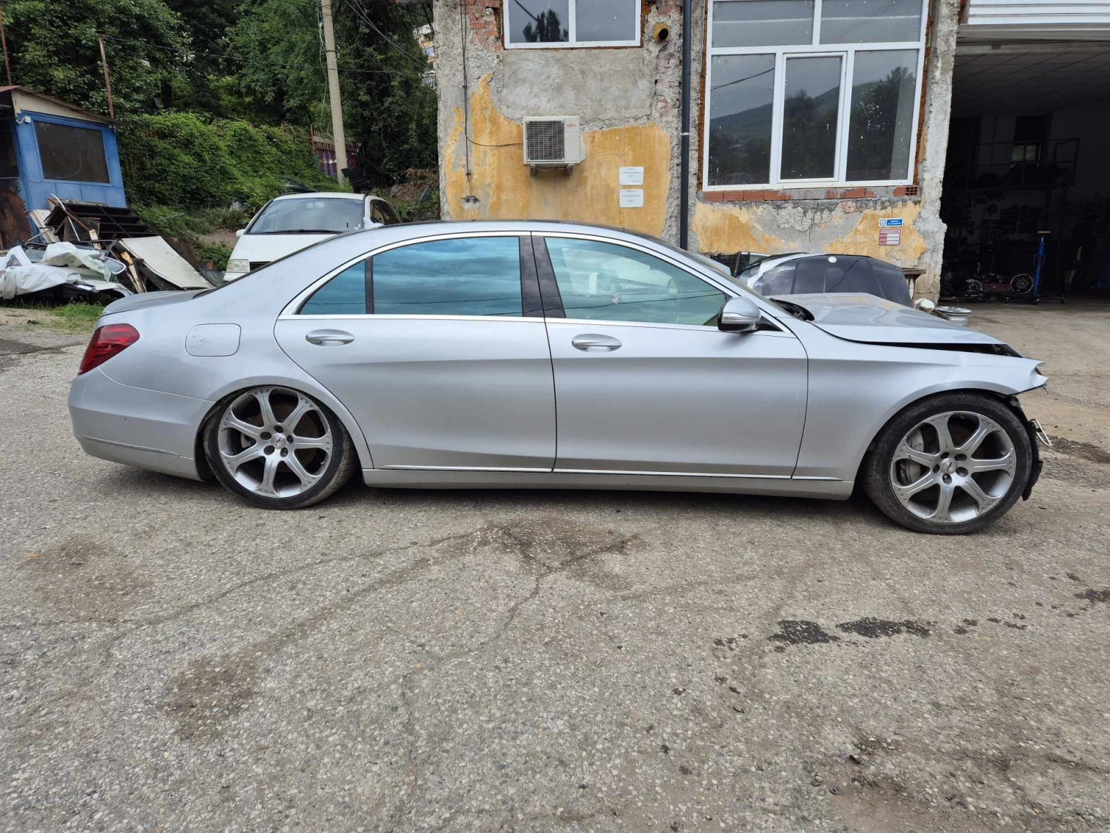 Mercedes-Benz S 550 2бр. 550/350 4 Matik Long - изображение 7