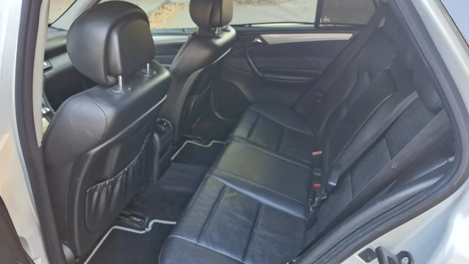 Mercedes-Benz C 220 2.2 - с нови гуми и окачване - изображение 8