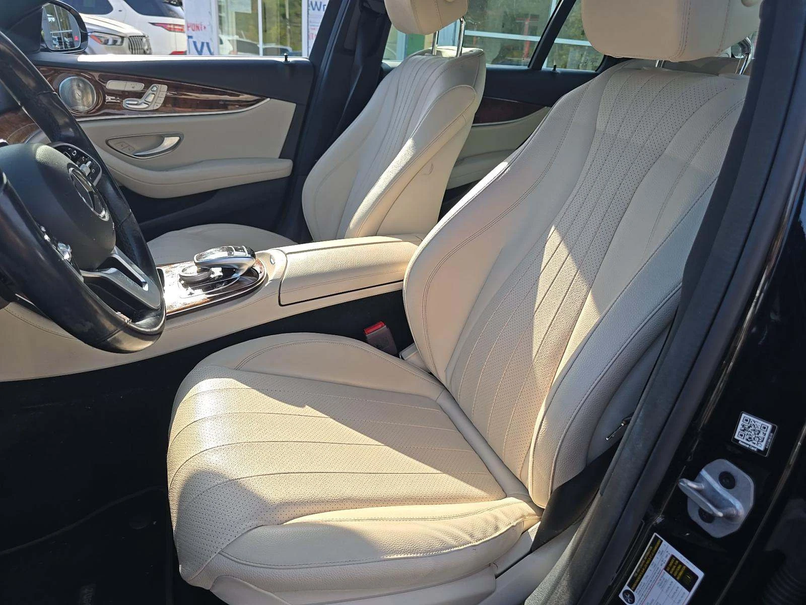 Mercedes-Benz E 450 4MATIC Sedan - изображение 7