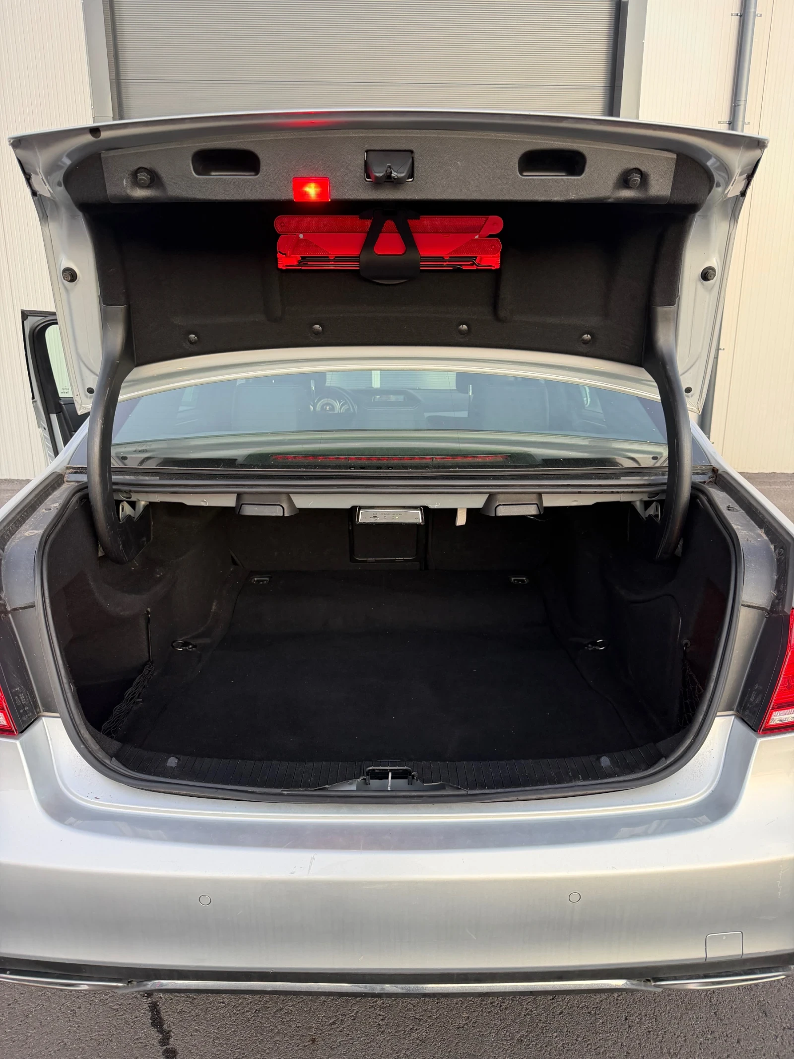 Mercedes-Benz E 350     | Mobile.bg   11