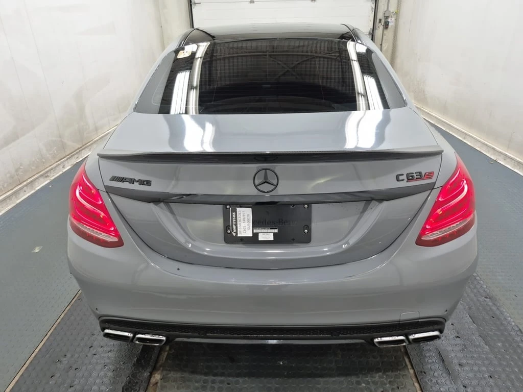 Mercedes-Benz C 63 AMG S  CARFAX - изображение 6