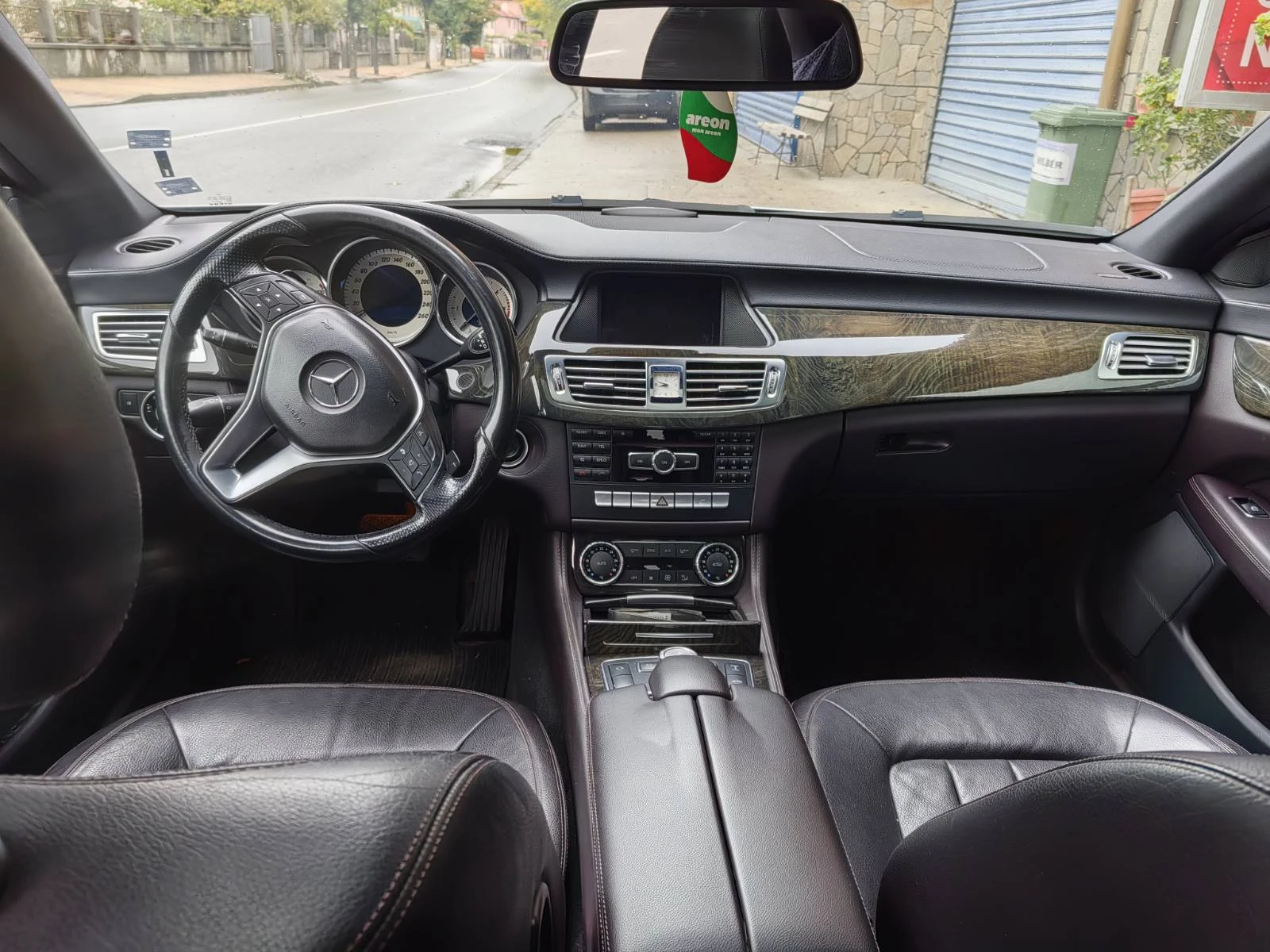 Mercedes-Benz CLS 350  - изображение 8