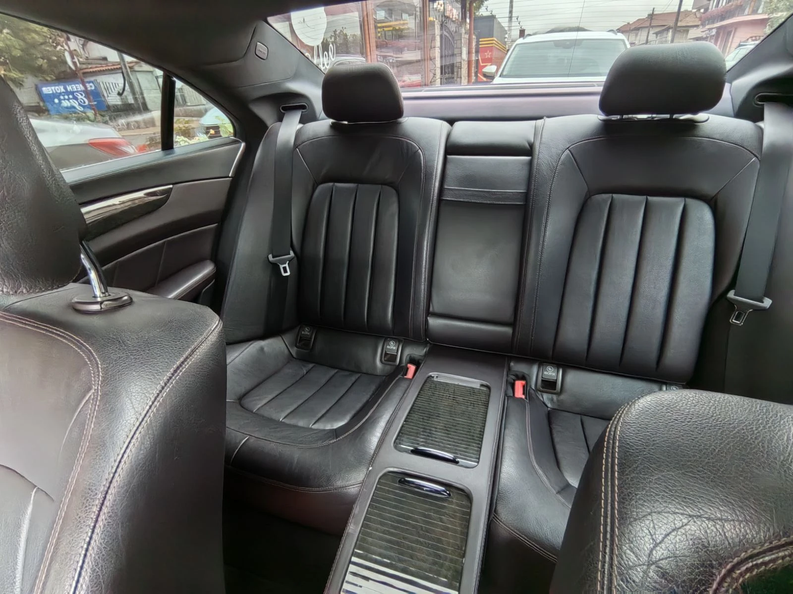 Mercedes-Benz CLS 350  - изображение 7