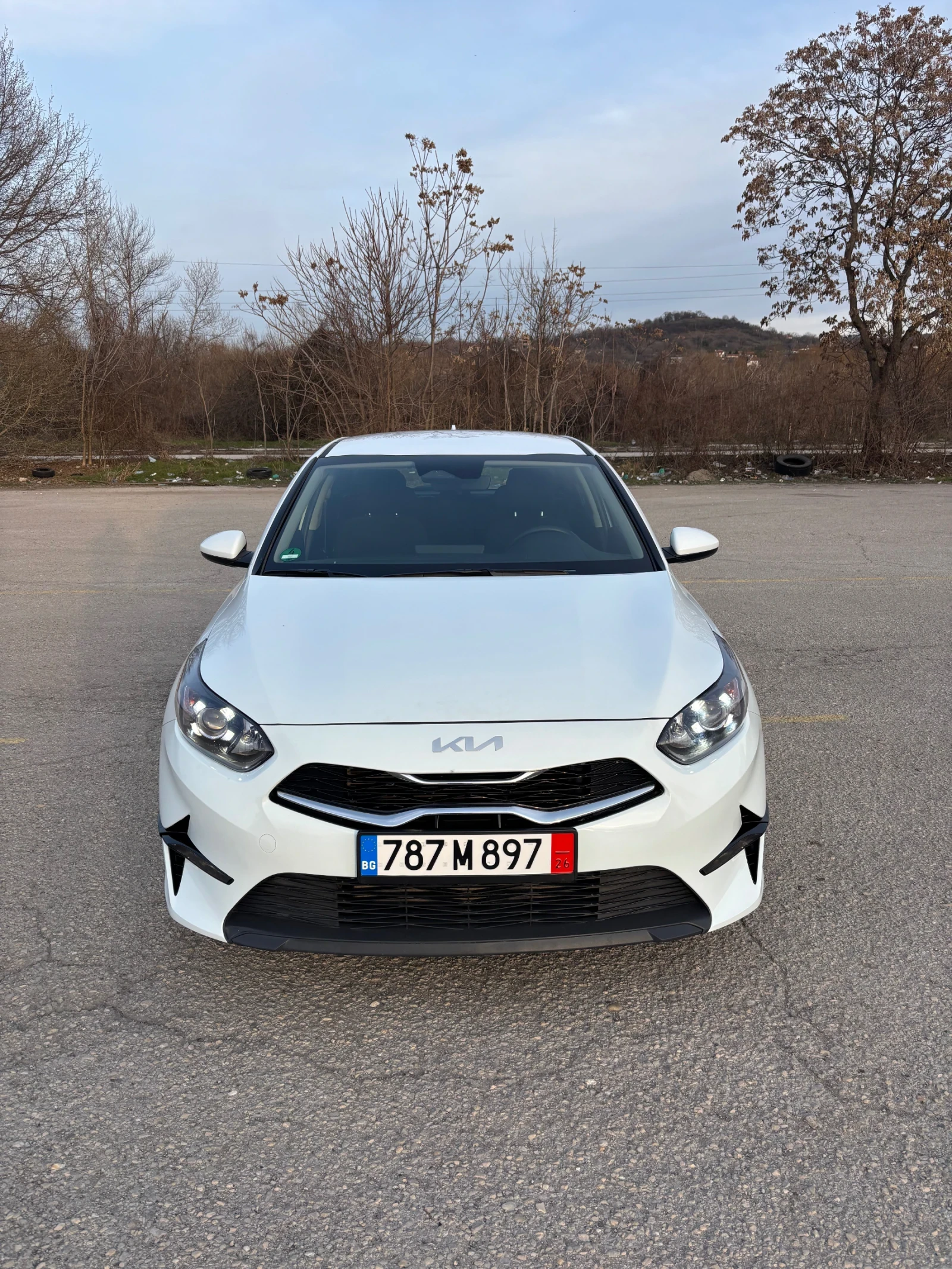 Kia Ceed T-GDI Facelift , снимка 11 - Автомобили и джипове - 53784783