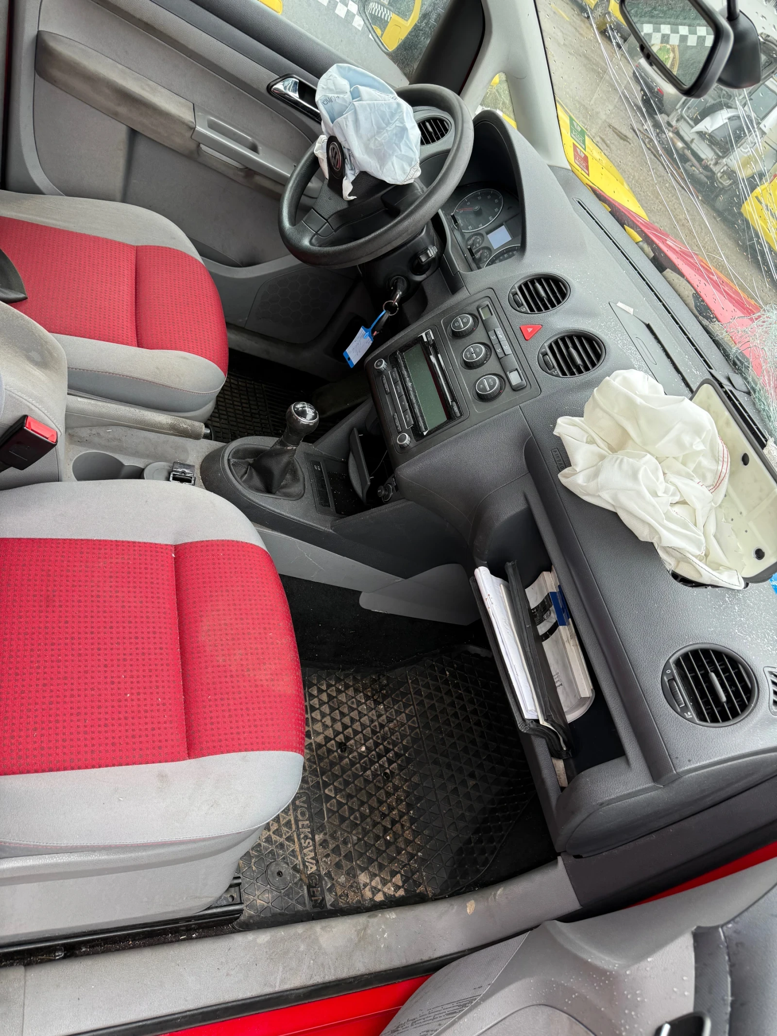 VW Caddy 2.0 Метан, снимка 5 - Автомобили и джипове - 54004440