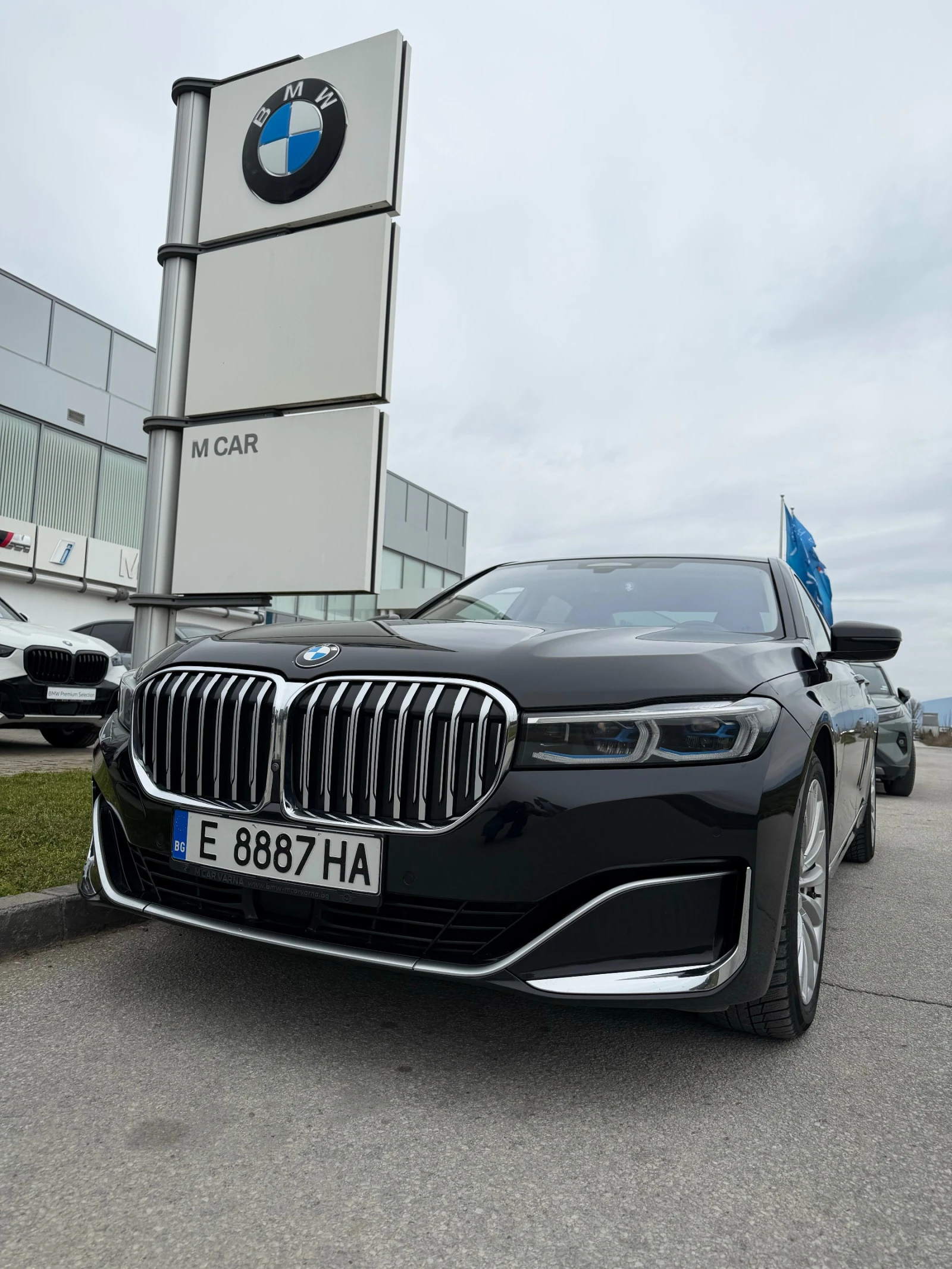 BMW 740 XDrive, снимка 2 - Автомобили и джипове - 54101721
