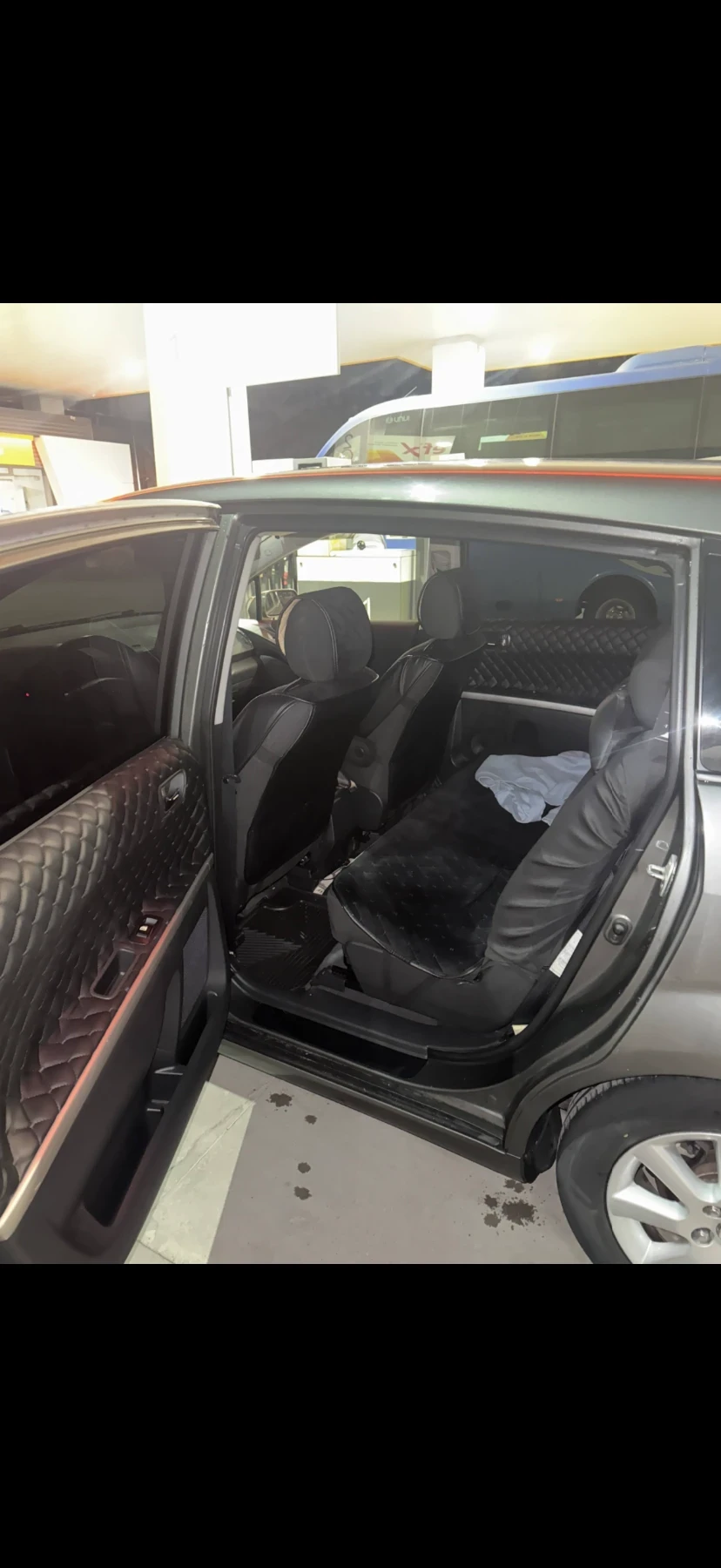 Toyota Corolla verso, снимка 9 - Автомобили и джипове - 54140643