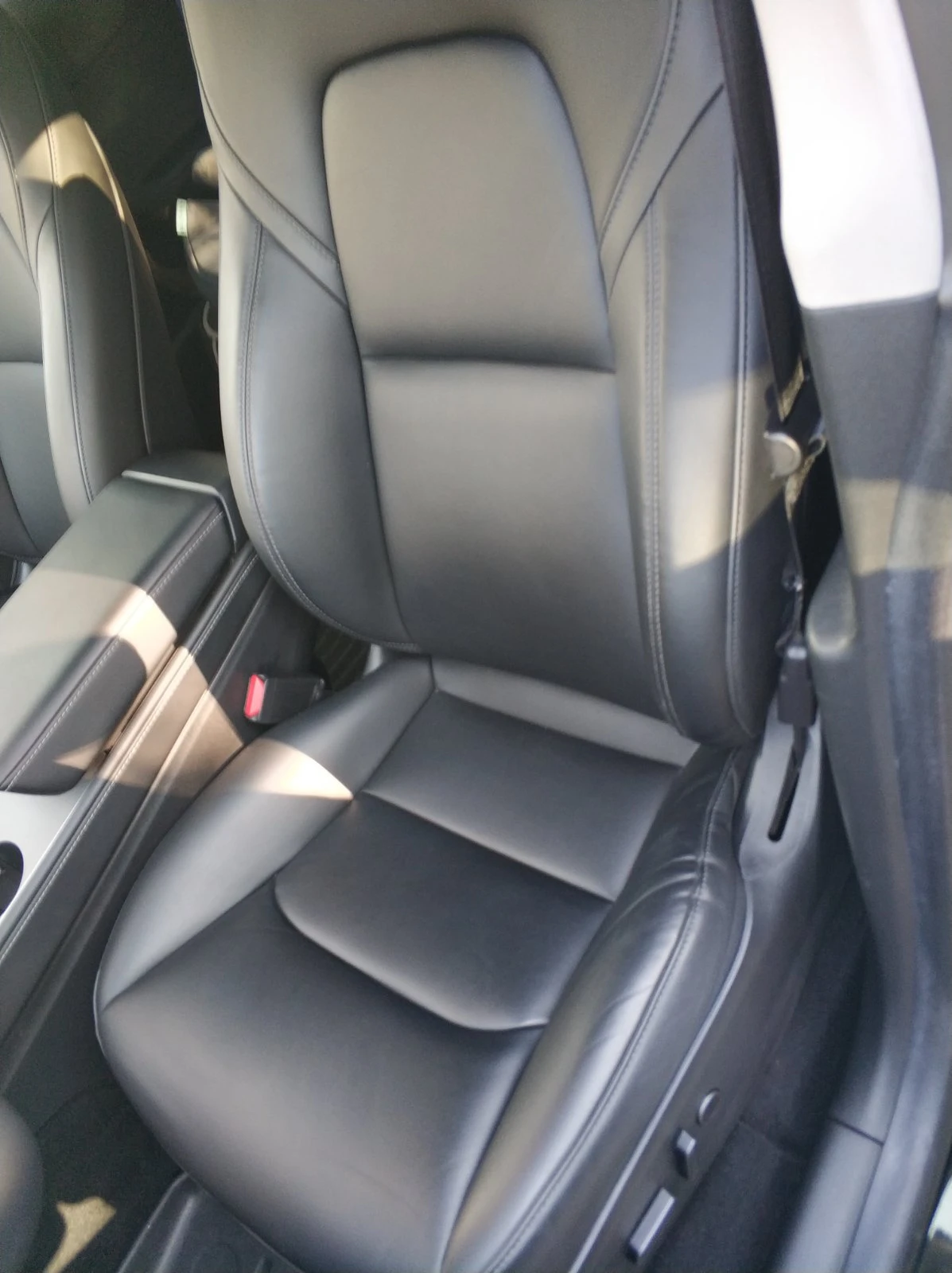 Tesla Model Y Dual Motor, снимка 13 - Автомобили и джипове - 54239364