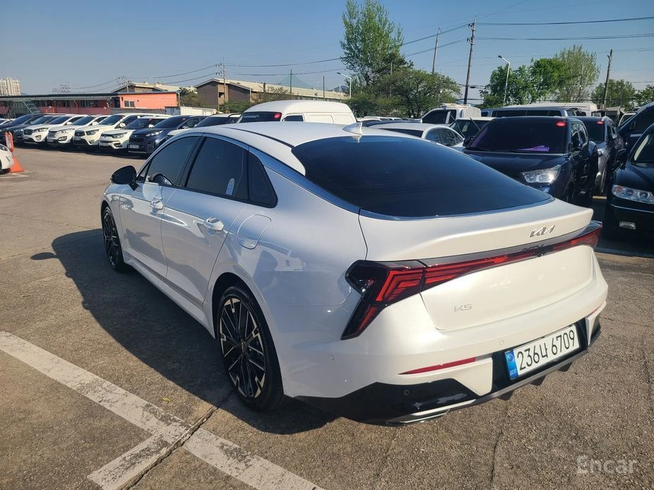 Kia K5, снимка 5 - Автомобили и джипове - 54359538