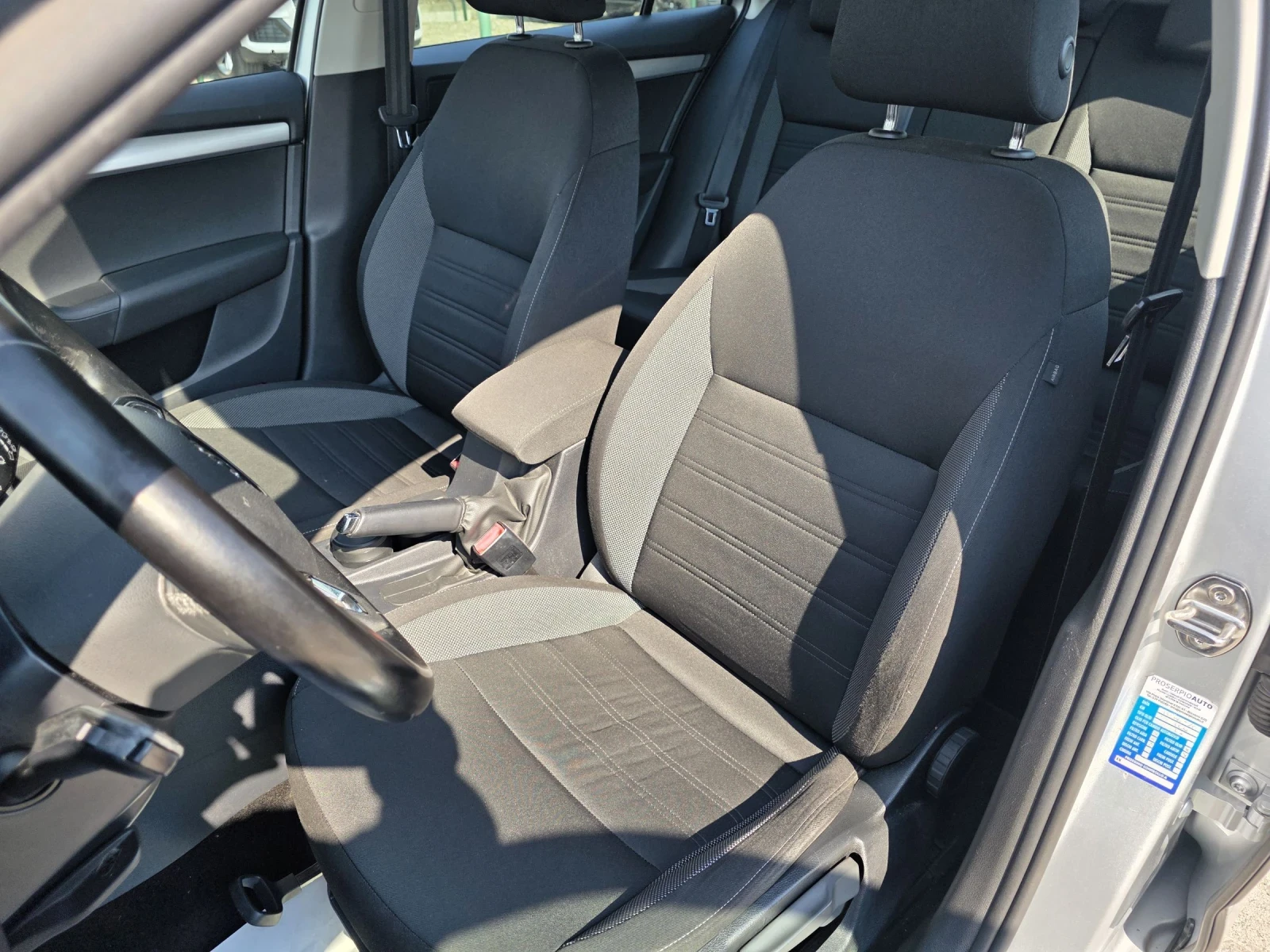 Skoda Octavia 1.6TDi Navi 116k Лизинг, снимка 11 - Автомобили и джипове - 55007511