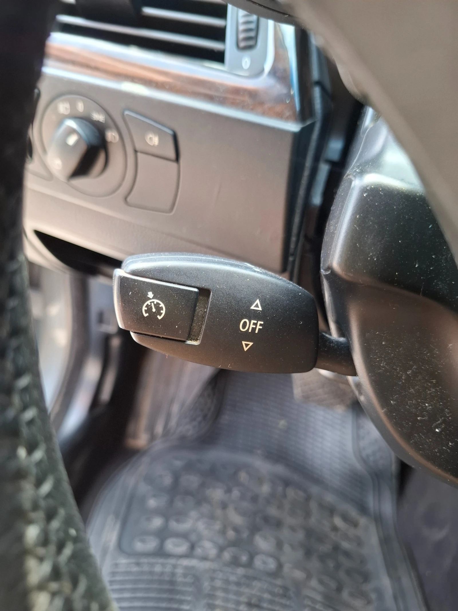 BMW 525 2.5D Navi Кожа Атопилот, снимка 11 - Автомобили и джипове - 55142609