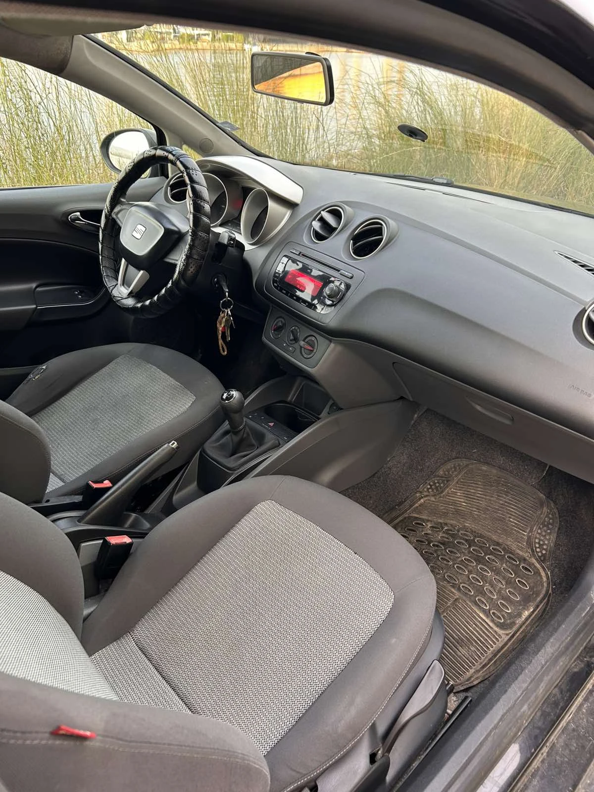 Seat Ibiza 1.4 TDI, снимка 6 - Автомобили и джипове - 55317159