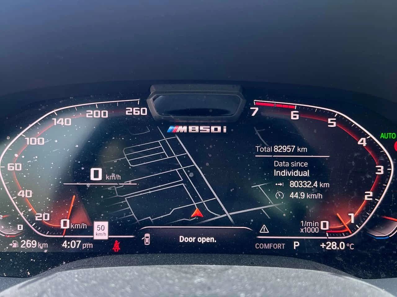 BMW 850 * xDrive * CARFAX * ОТ ПРЕДСТАВИТЕЛСТВО НА БМВ, снимка 8 - Автомобили и джипове - 55468823