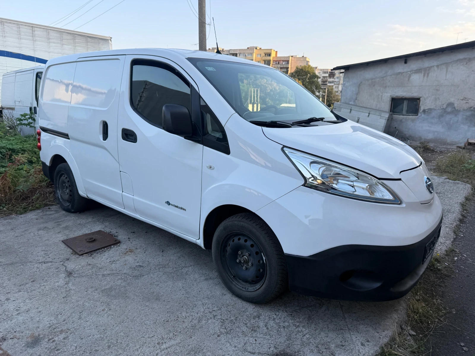 Nissan e-NV200 41kw 107хкм SOH100% ПРОМОЦИЯ , снимка 2 - Автомобили и джипове - 55500289
