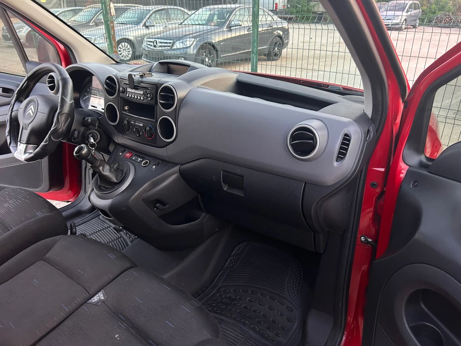 Citroen Berlingo, снимка 10 - Автомобили и джипове - 55564804