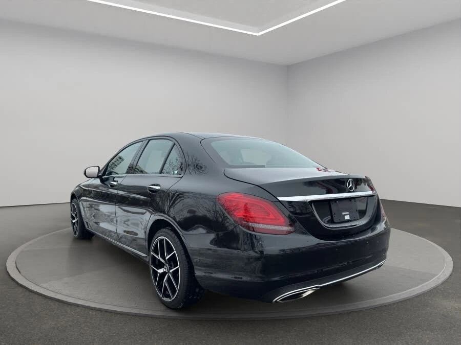 Mercedes-Benz C 300 * 4MATIC* ПАНО* KEYLESS* Camera* ПОДГРЕВ* , снимка 6 - Автомобили и джипове - 55586181