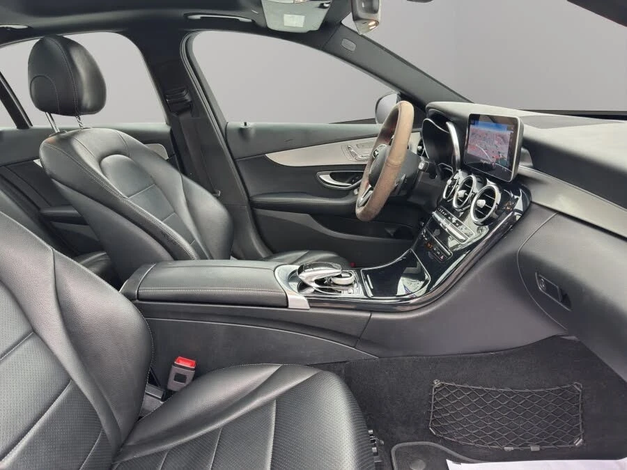 Mercedes-Benz C 300 * 4MATIC* ПАНО* KEYLESS* Camera* ПОДГРЕВ* , снимка 15 - Автомобили и джипове - 55586181