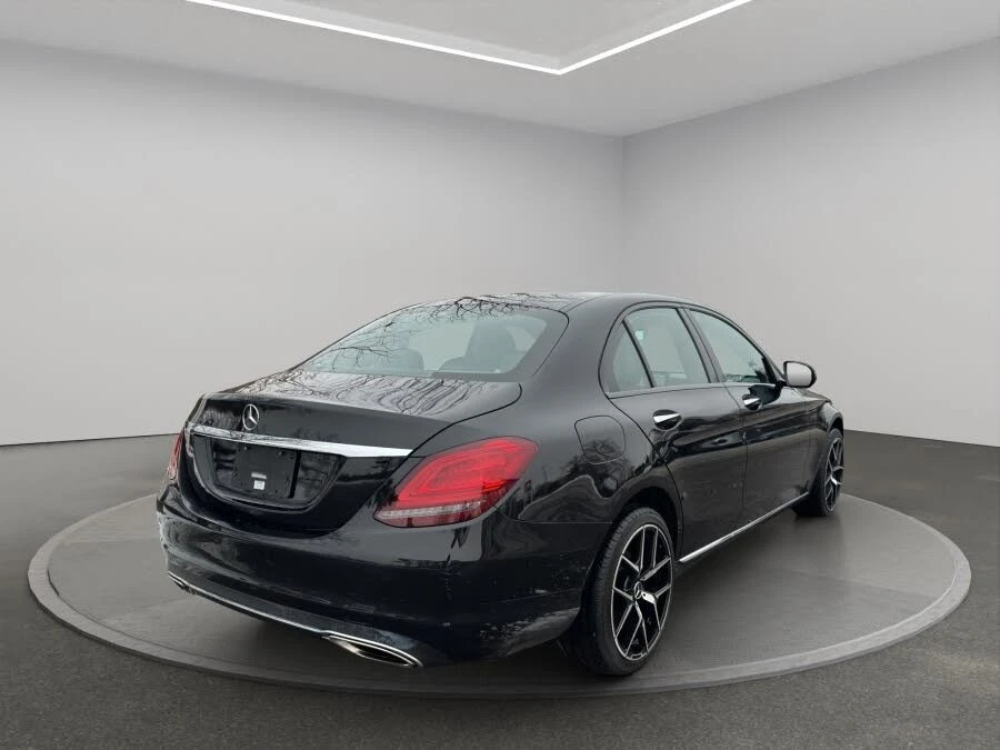 Mercedes-Benz C 300 * 4MATIC* ПАНО* KEYLESS* Camera* ПОДГРЕВ* , снимка 8 - Автомобили и джипове - 55586181