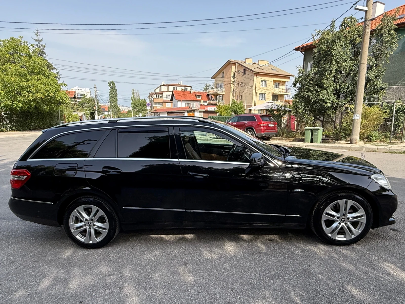 Mercedes-Benz E 350 Mercedes-Benz E 350 DISTRONIC CAMERA 4x4, снимка 2 - Автомобили и джипове - 55861523