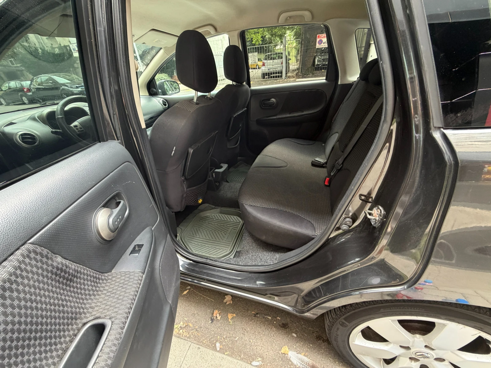 Nissan Note, снимка 9 - Автомобили и джипове - 55966184
