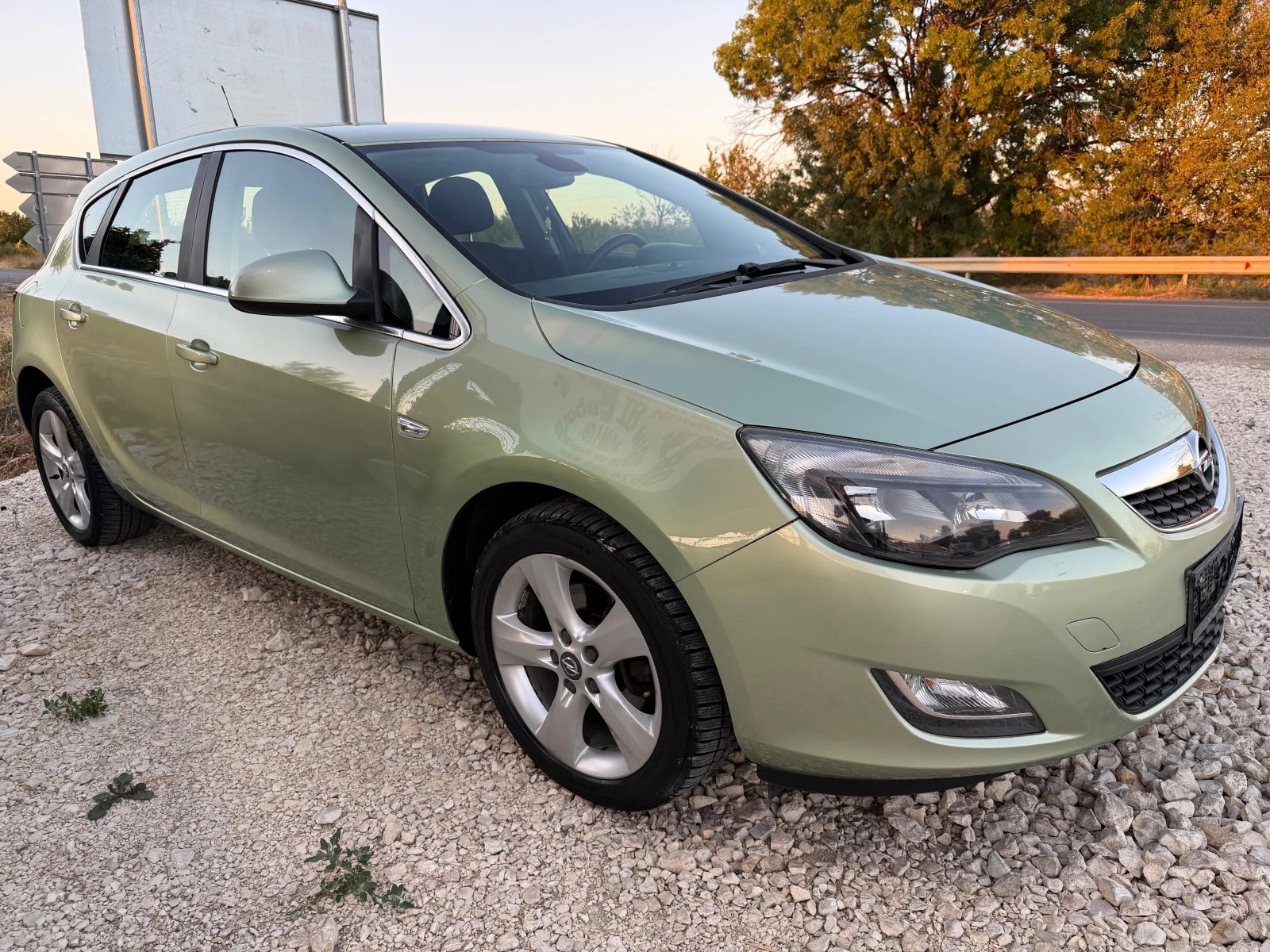 Opel Astra 1.7DTi/110p.s-Hatchback/Euro 5!!!, снимка 2 - Автомобили и джипове - 56152357