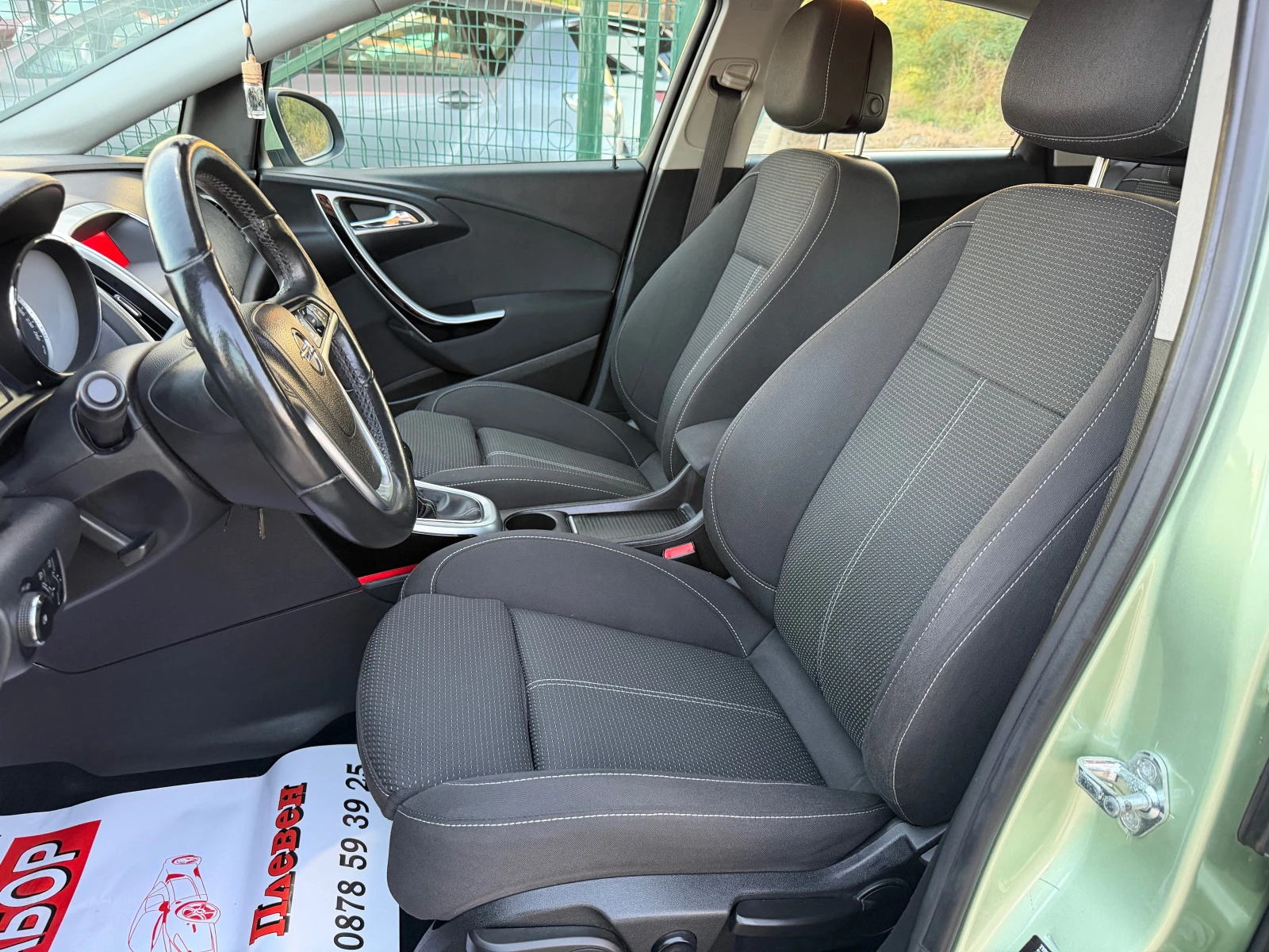 Opel Astra 1.7DTi/110p.s-Hatchback/Euro 5!!!, снимка 11 - Автомобили и джипове - 56152357