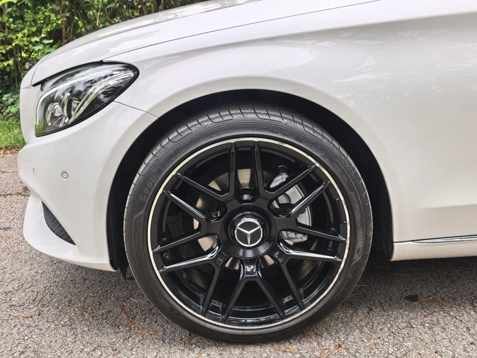 Mercedes-Benz C 220 Euro 6 * LED * Distronic, снимка 9 - Автомобили и джипове - 56299313