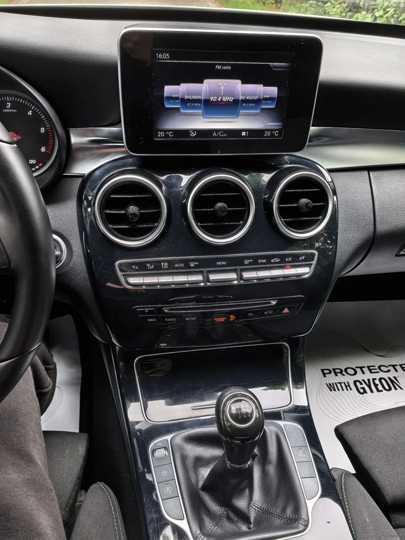 Mercedes-Benz C 220 Euro 6 * LED * Distronic, снимка 13 - Автомобили и джипове - 56299313