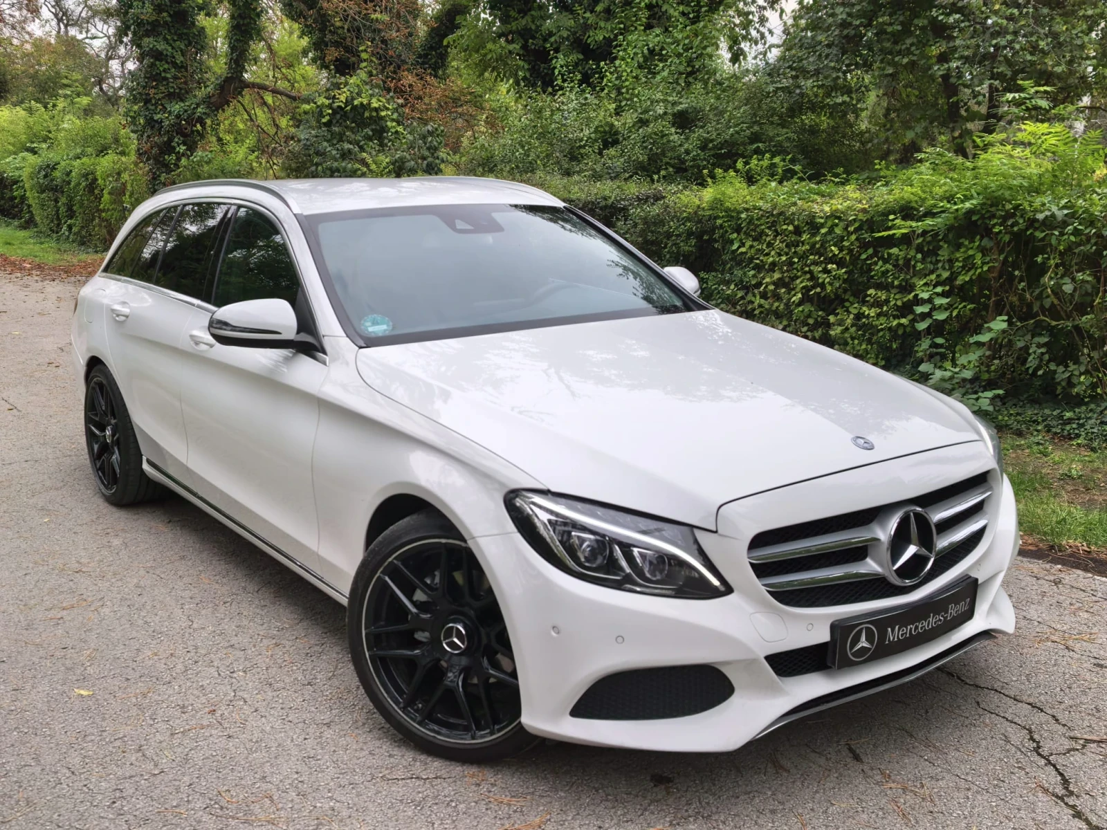 Mercedes-Benz C 220 Euro 6 * LED * Distronic, снимка 4 - Автомобили и джипове - 56299313