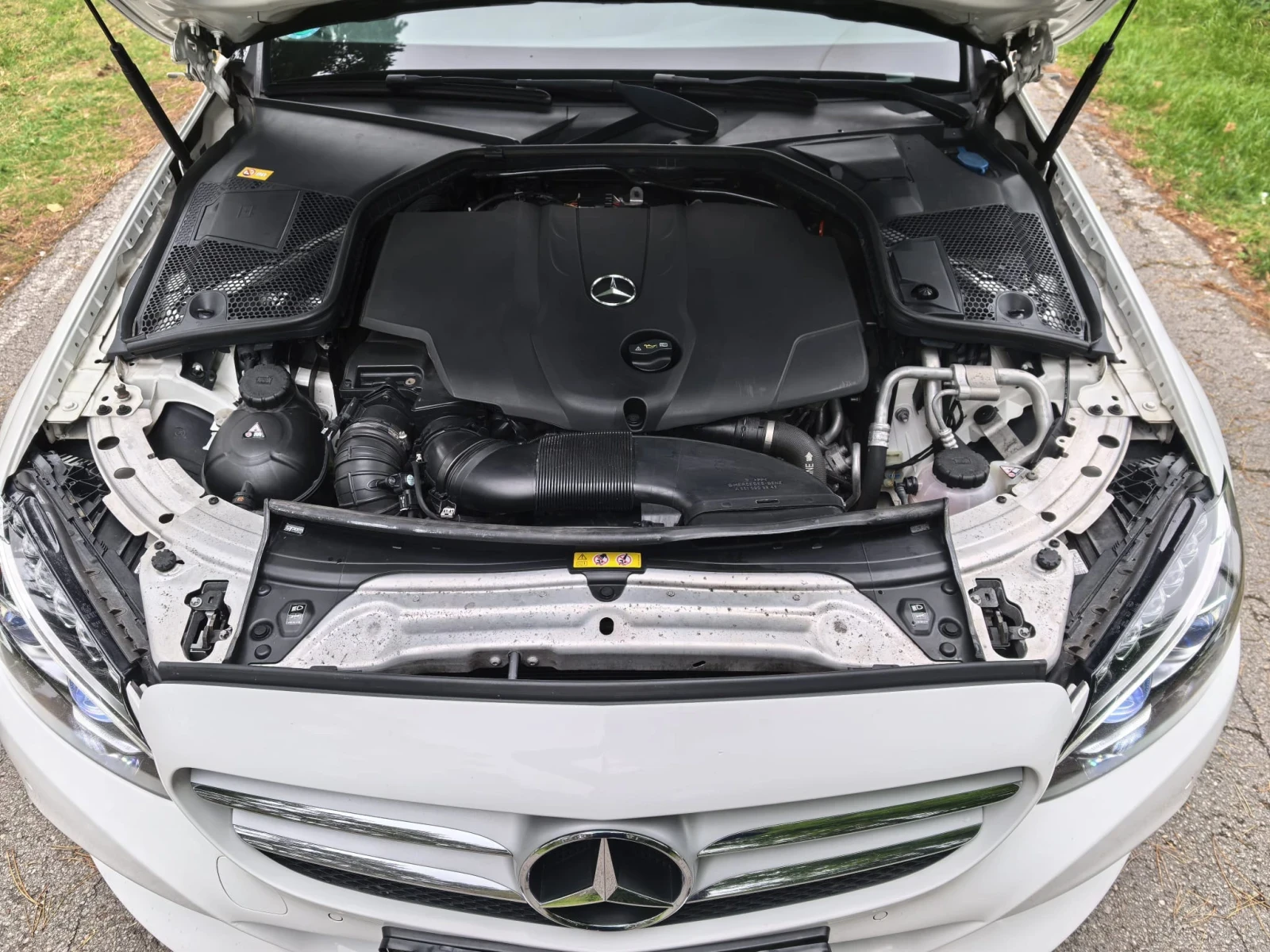 Mercedes-Benz C 220 Euro 6 * LED * Distronic, снимка 10 - Автомобили и джипове - 56299313