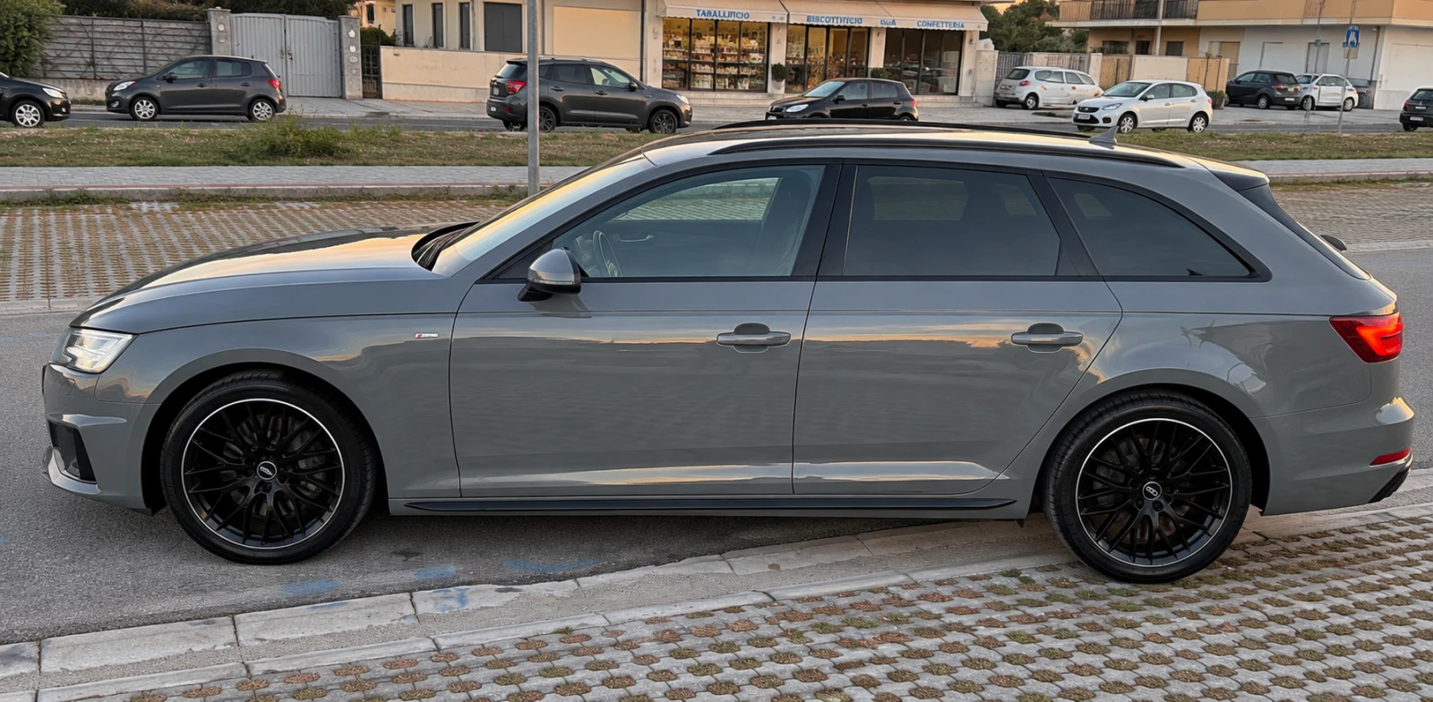 Audi A4 4.0TDI* 190KC* S-LINE* MATRIX* VIRTUAL COCKPIT* NA, снимка 3 - Автомобили и джипове - 56340114