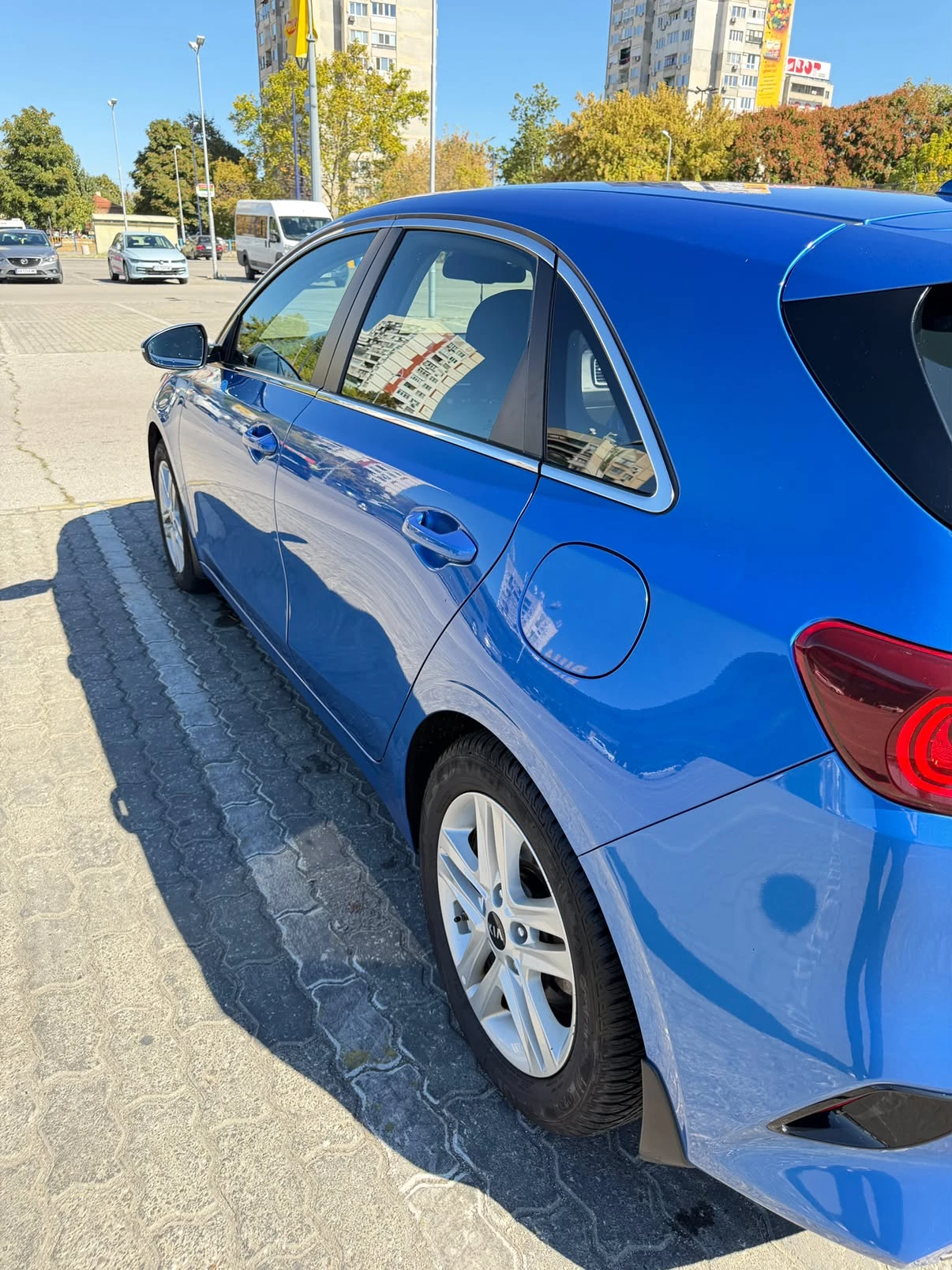 Kia Ceed 1.4, снимка 4 - Автомобили и джипове - 56357818