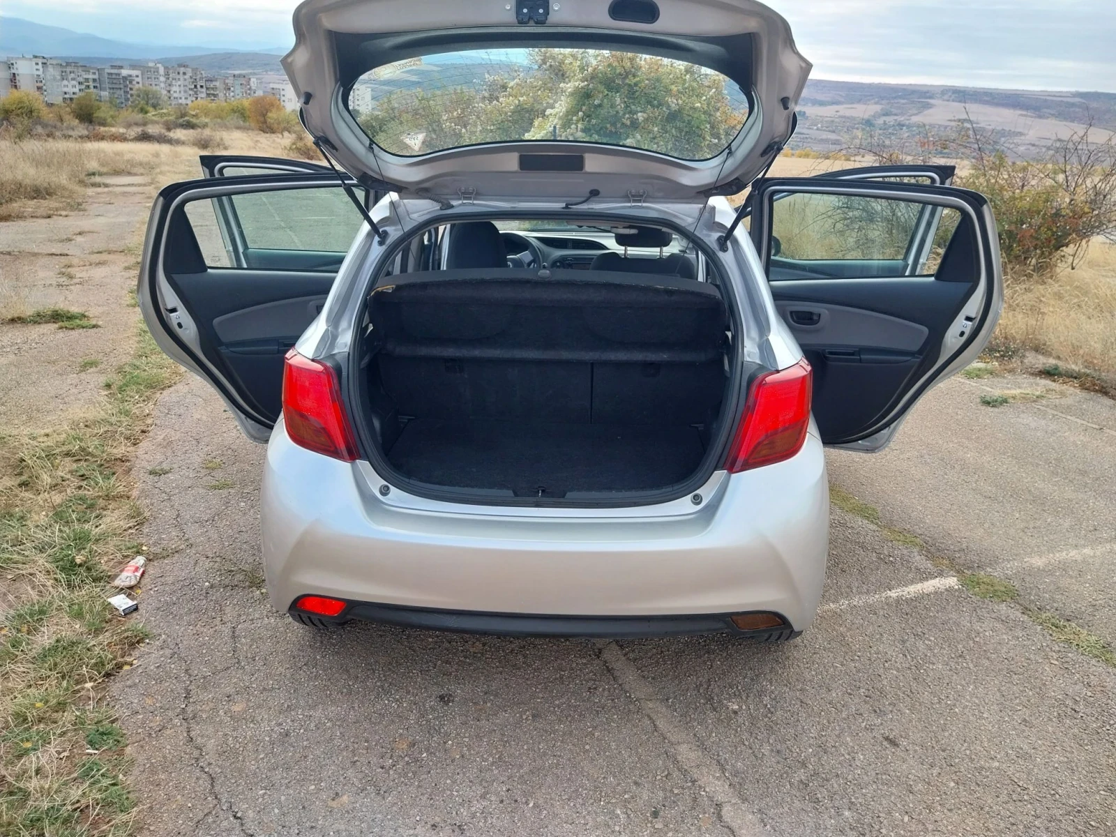 Toyota Yaris, снимка 7 - Автомобили и джипове - 56466729