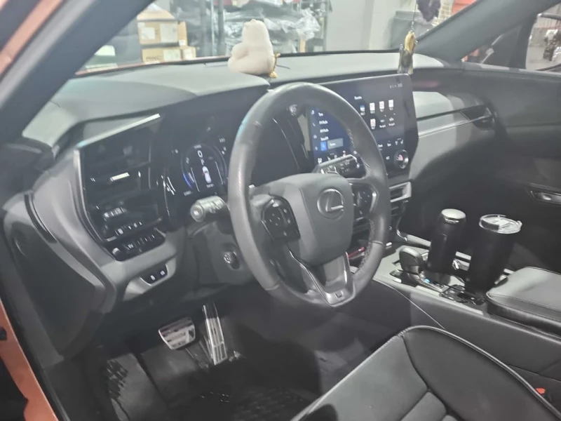 Lexus RX 500h 2023 * CARFAX * БЕЗ ПЪРВОНАЧАЛНА ВНОСКА, снимка 6 - Автомобили и джипове - 52681755
