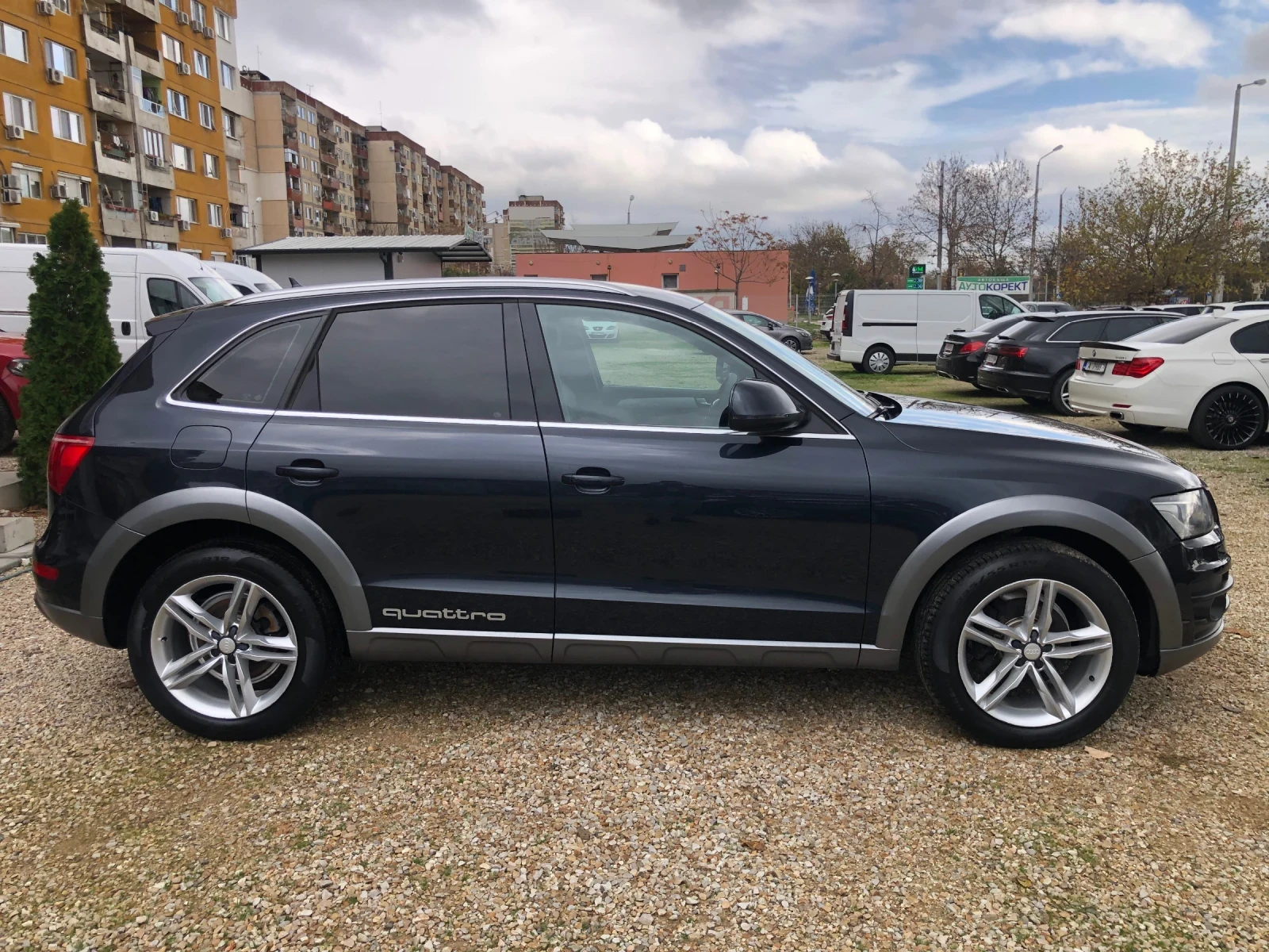 Audi Q5 S-PAKET/2.0 tdi QUATTRO/УНИКАТ-ТОП СЪСТОЯНИЕ - изображение 4