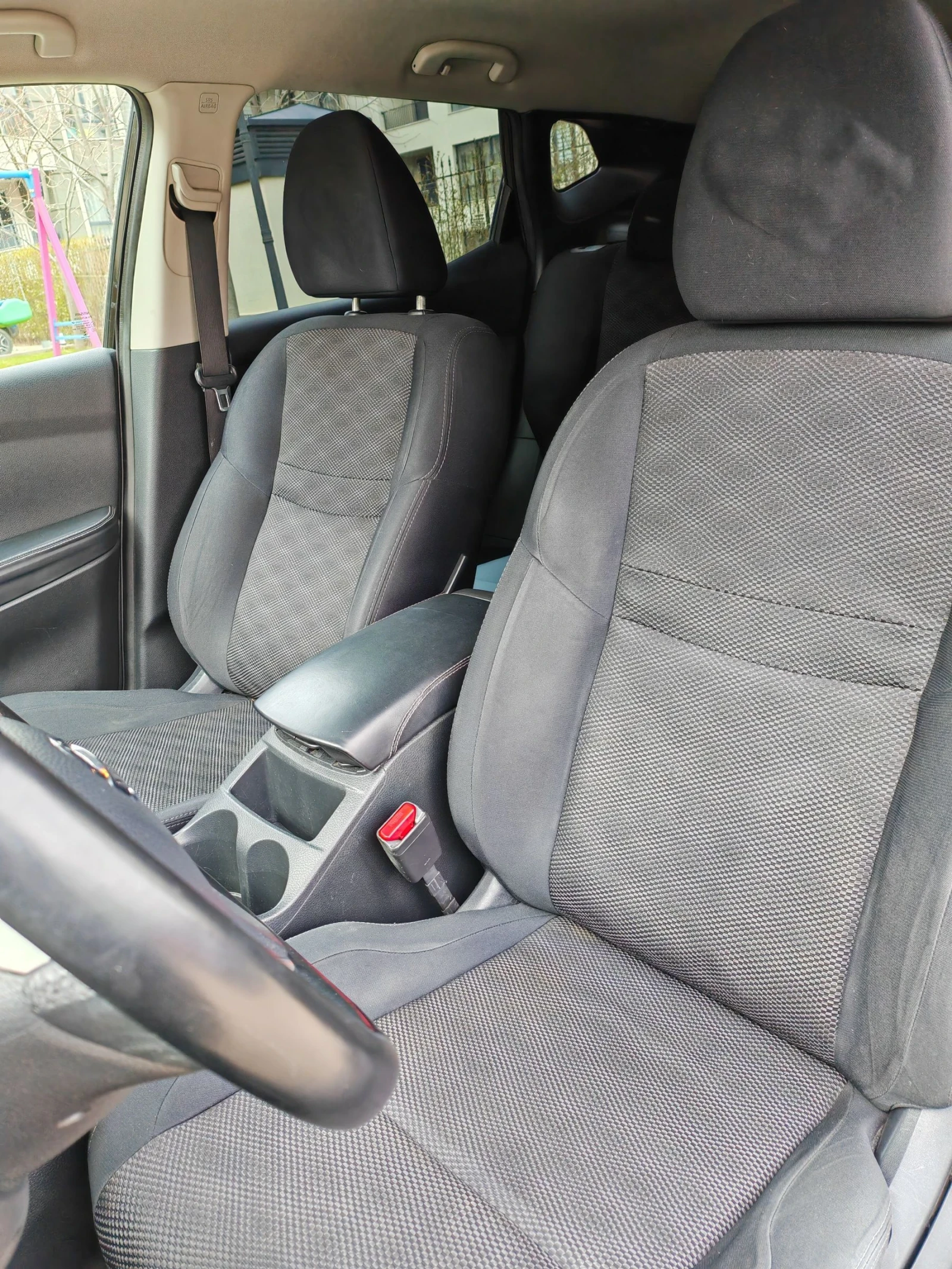 Nissan Qashqai АВТОМАТИК. ОТ НИСАН БГ. РЕАЛНИ 150К КМ. ОБСЛУЖЕН, снимка 8 - Автомобили и джипове - 54035554