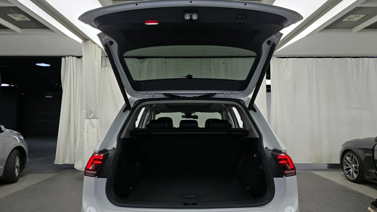VW Tiguan 2.0 TDI Prestige, снимка 17 - Автомобили и джипове - 55280653