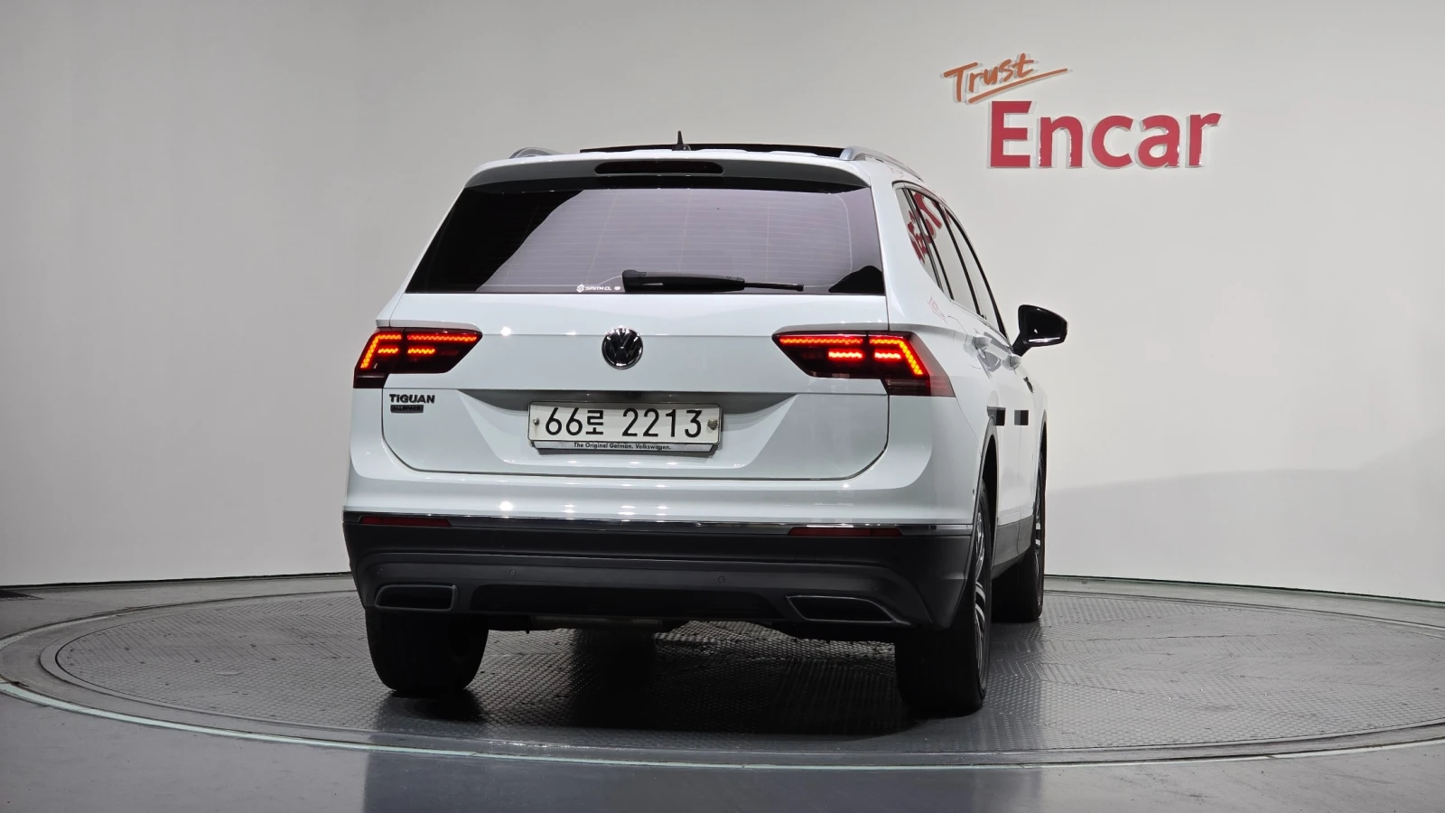 VW Tiguan 2.0 TDI Prestige, снимка 4 - Автомобили и джипове - 55280653