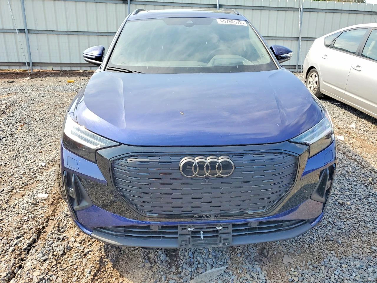 Audi Q4 E-tron* PRESTIGE* AWD* ПОДГРЕВ* 360* КАМЕРА* , снимка 3 - Автомобили и джипове - 55486808