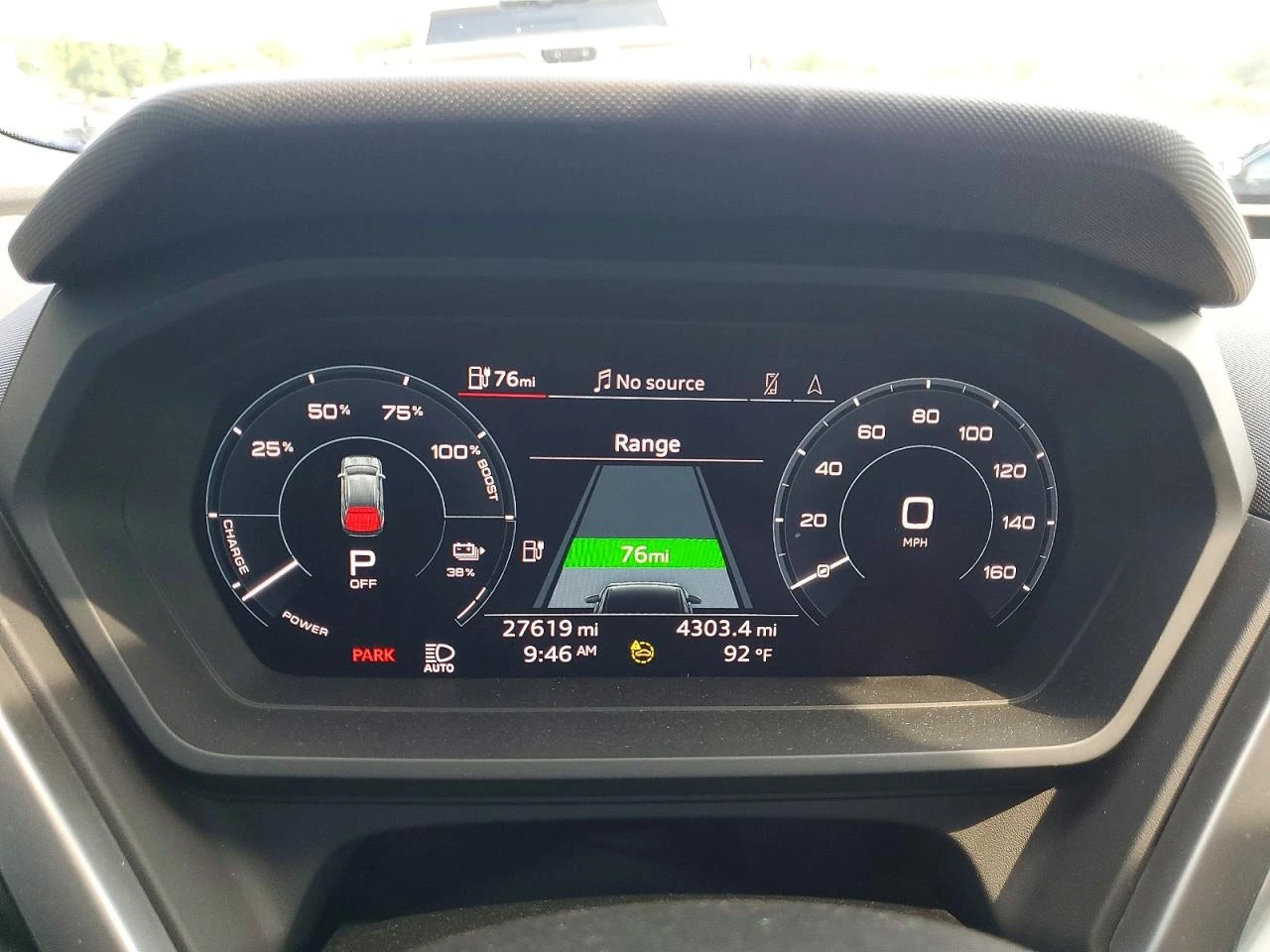 Audi Q4 E-tron* PRESTIGE* AWD* ПОДГРЕВ* 360* КАМЕРА* , снимка 11 - Автомобили и джипове - 55486808