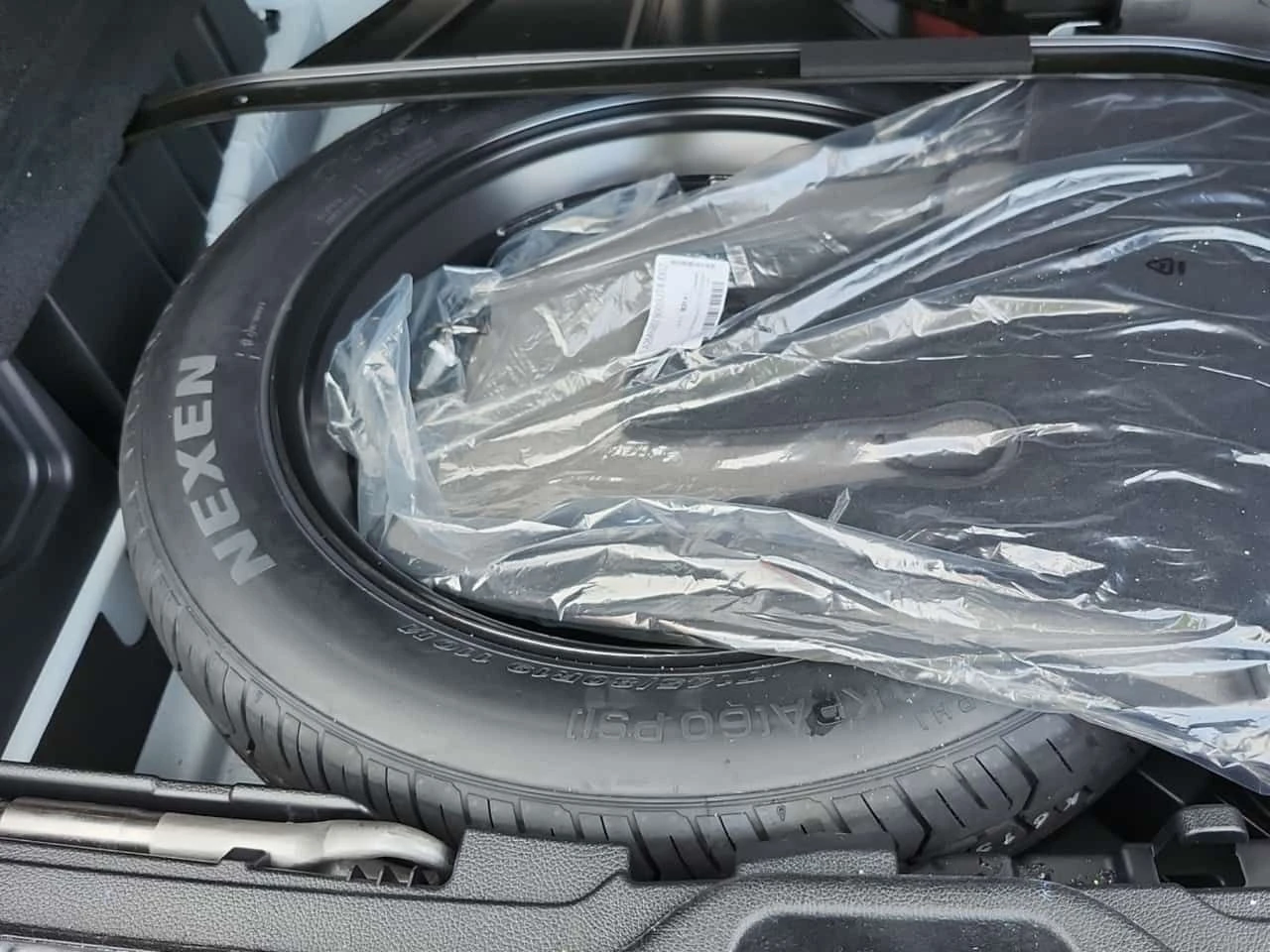 Mercedes-Benz GLC 300 4matic Suv 300/CARFAX /ПОДГРЕВ/ПАНОРАМА/, снимка 14 - Автомобили и джипове - 55628361