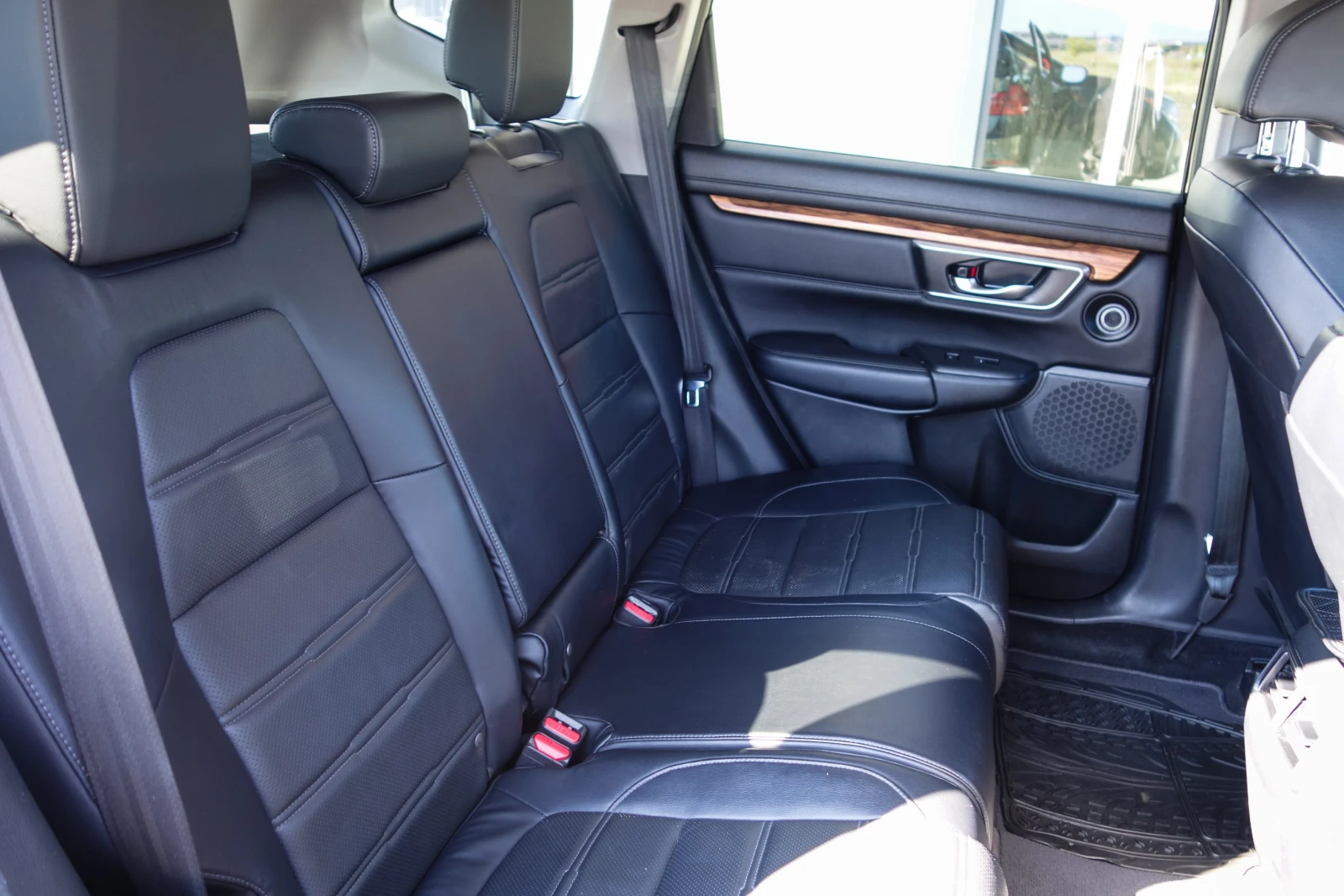 Honda Cr-v Европейска* Най-високо ниво на оборудване* , снимка 10 - Автомобили и джипове - 56104693